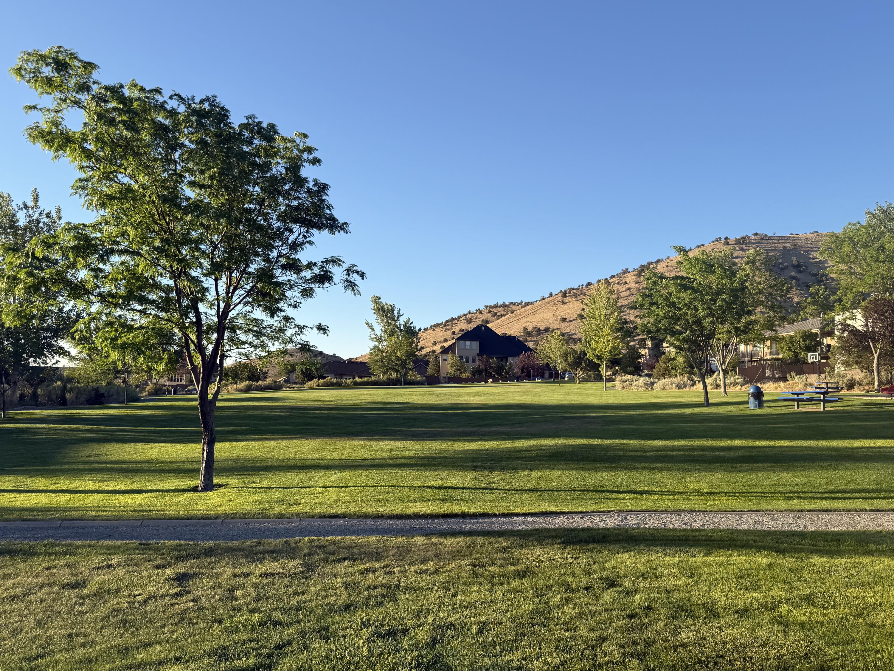 CANYON RIDGE - Residential