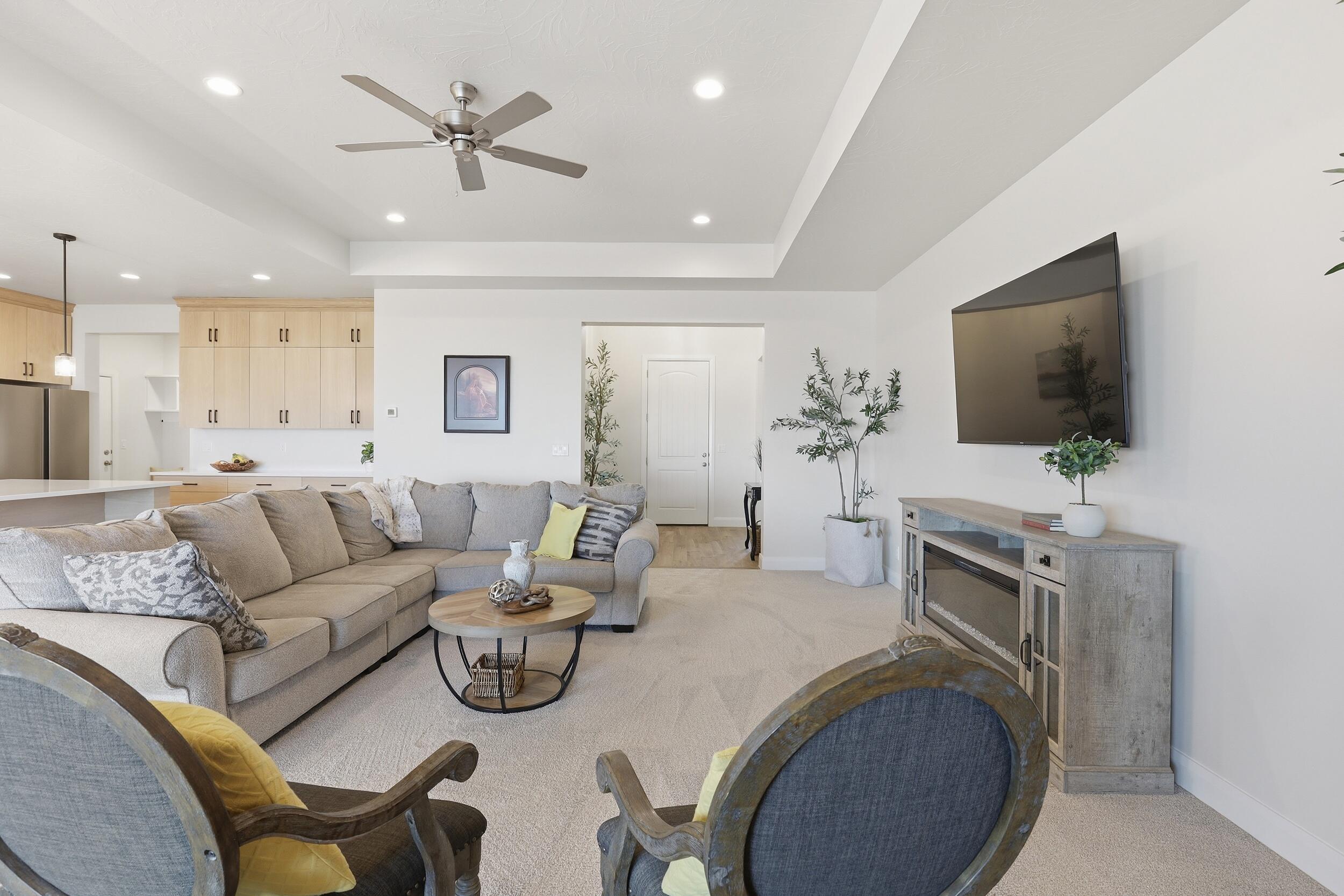 SOLIS AT CORAL CANYON - Residential