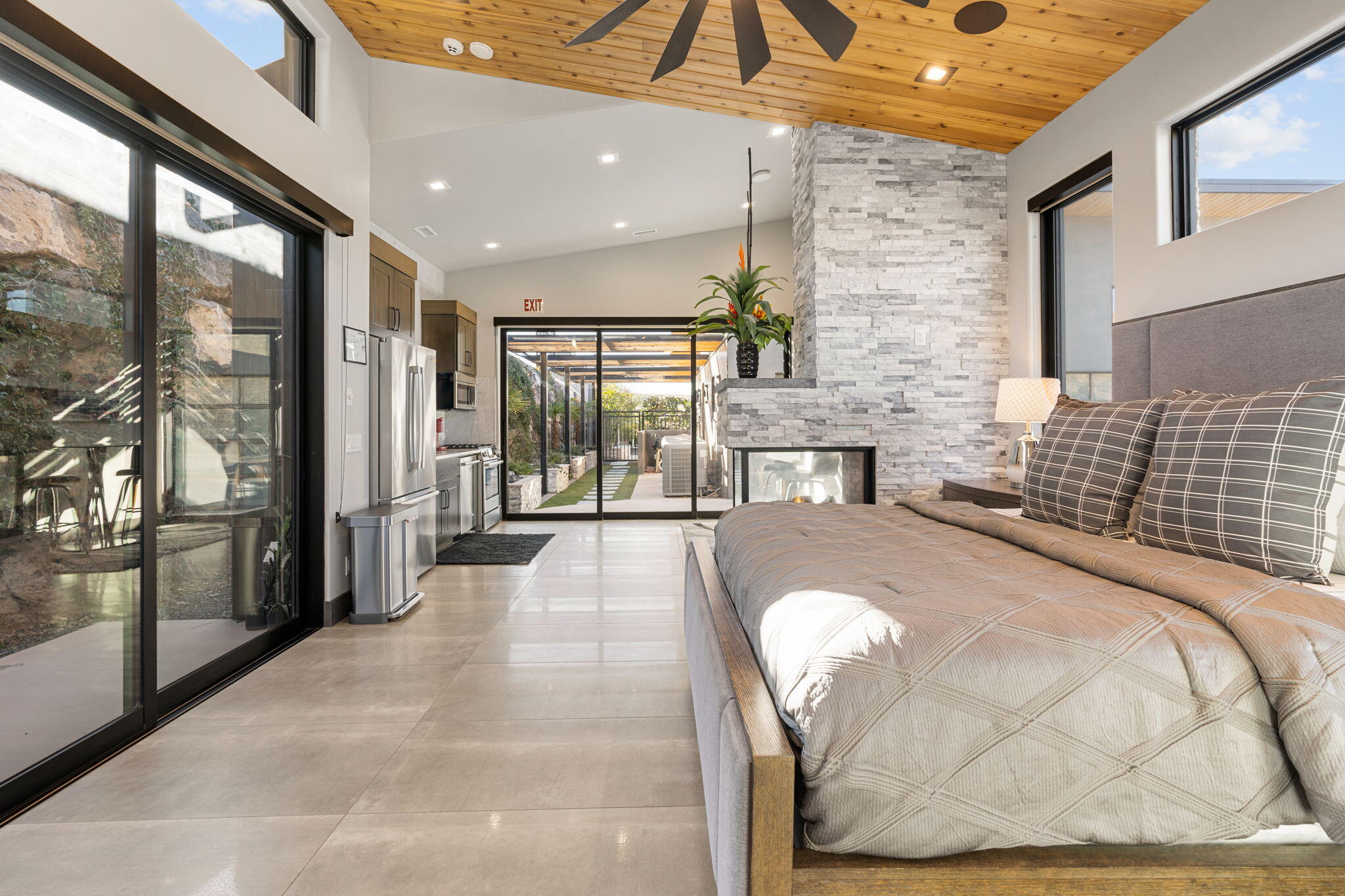 CLIFF VIEW EST AT COPPER ROCK - Residential