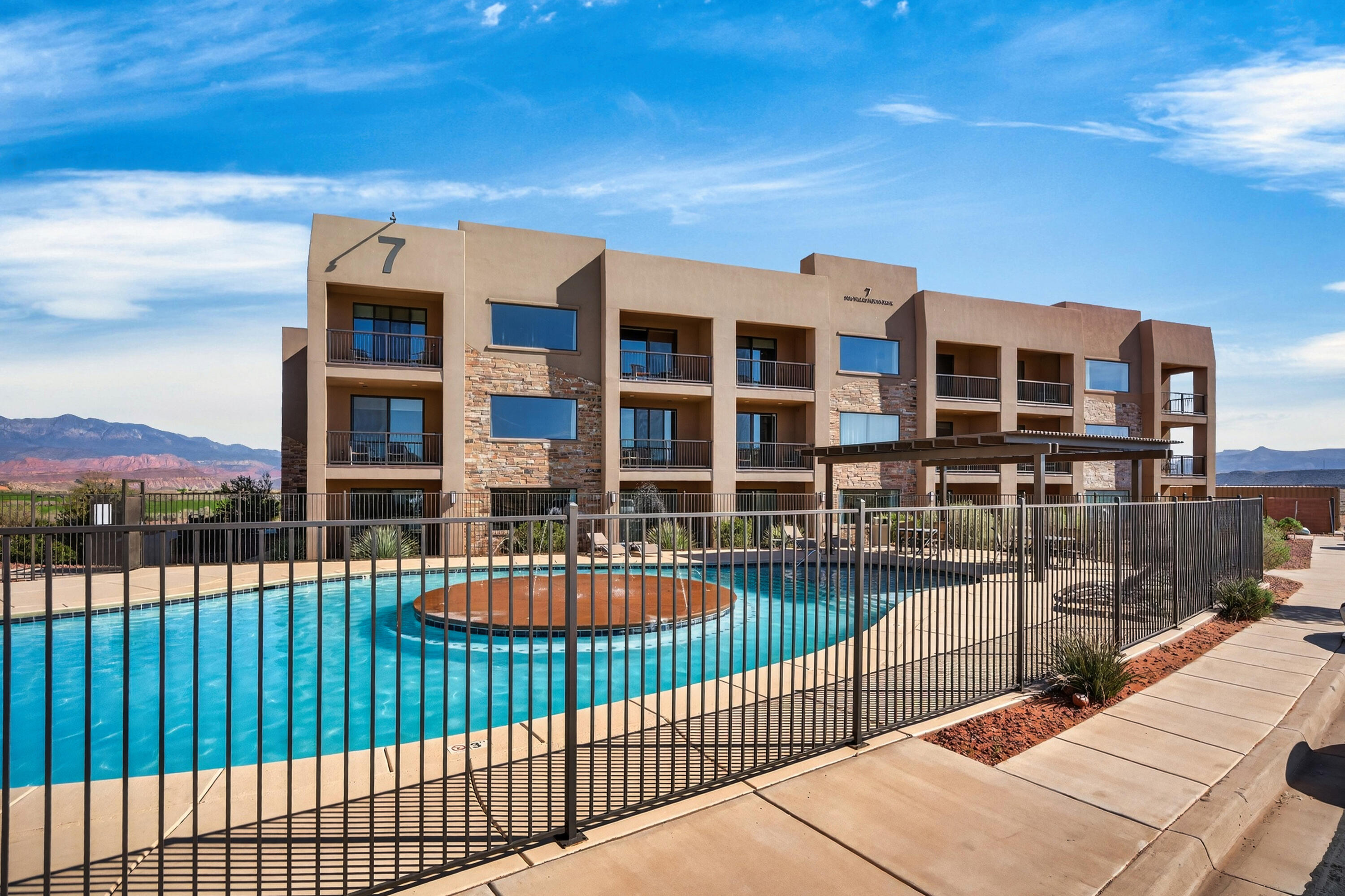 VILLAS AT SAND HOLLOW - Residential