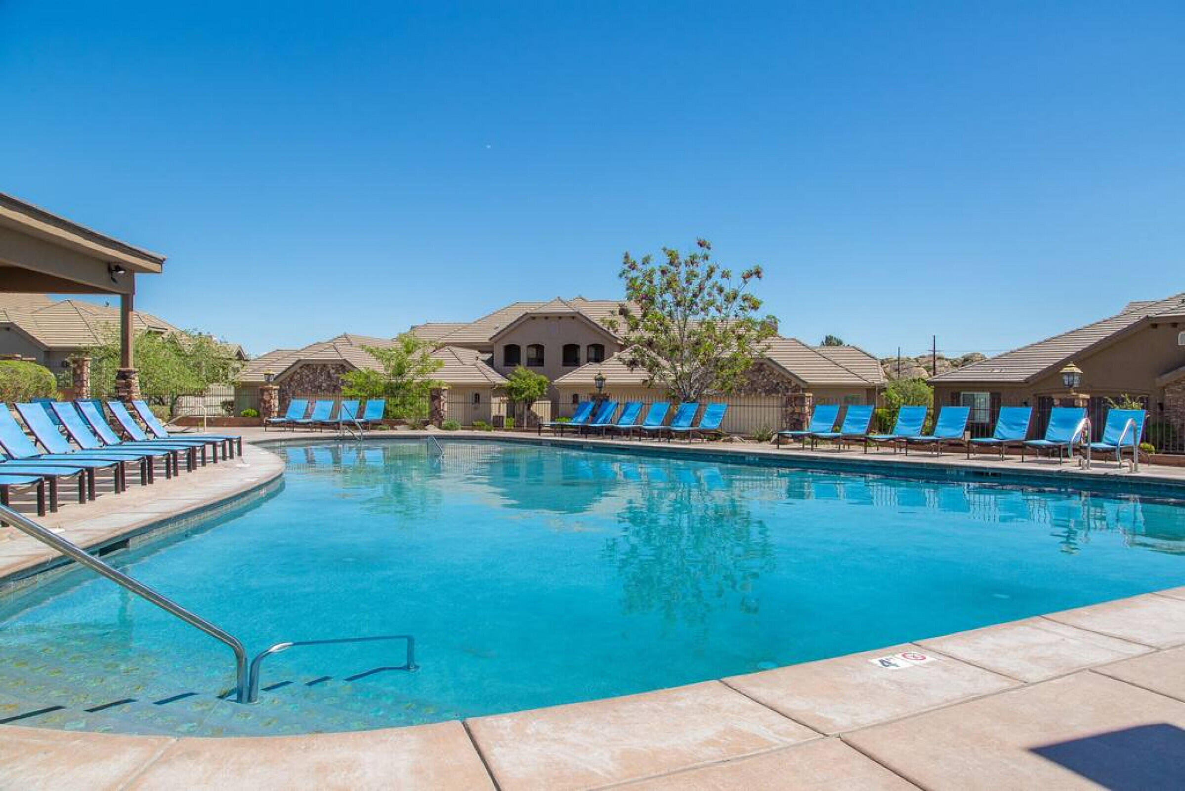 CORAL RIDGE TOWNHOMES - Residential