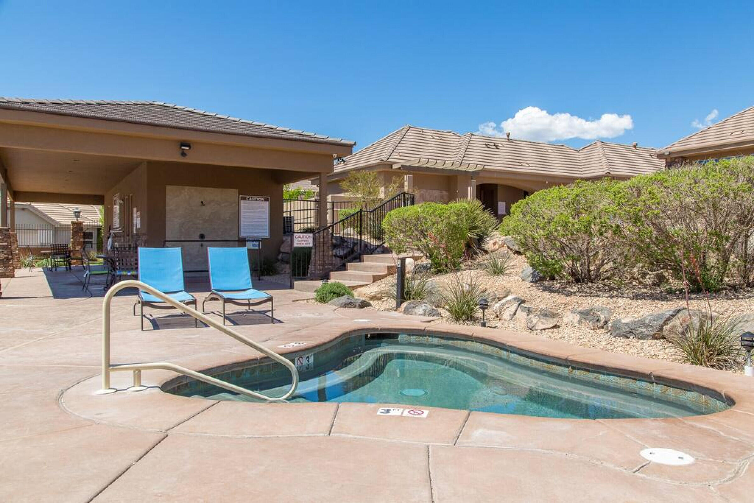 CORAL RIDGE TOWNHOMES - Residential