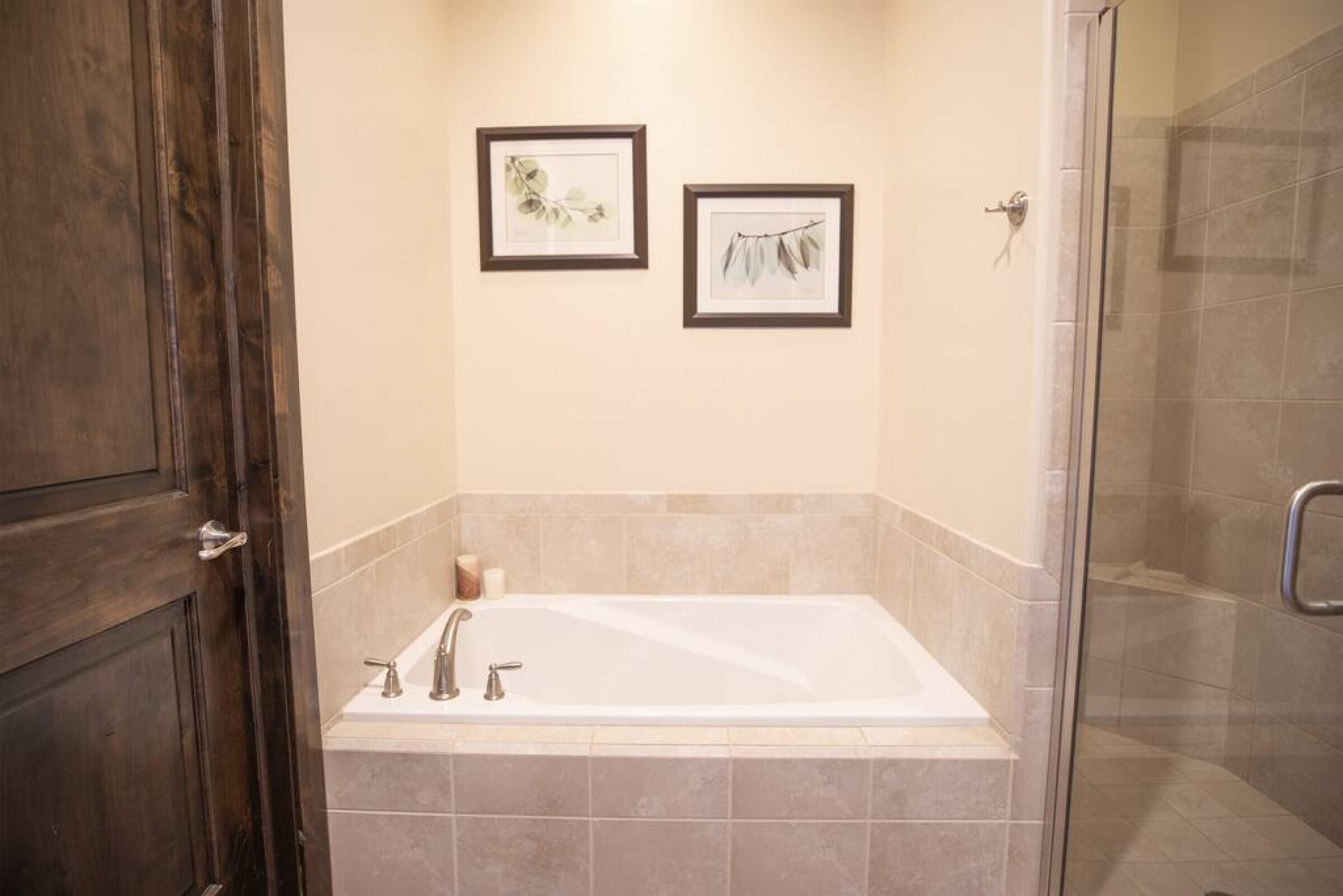 CORAL RIDGE TOWNHOMES - Residential