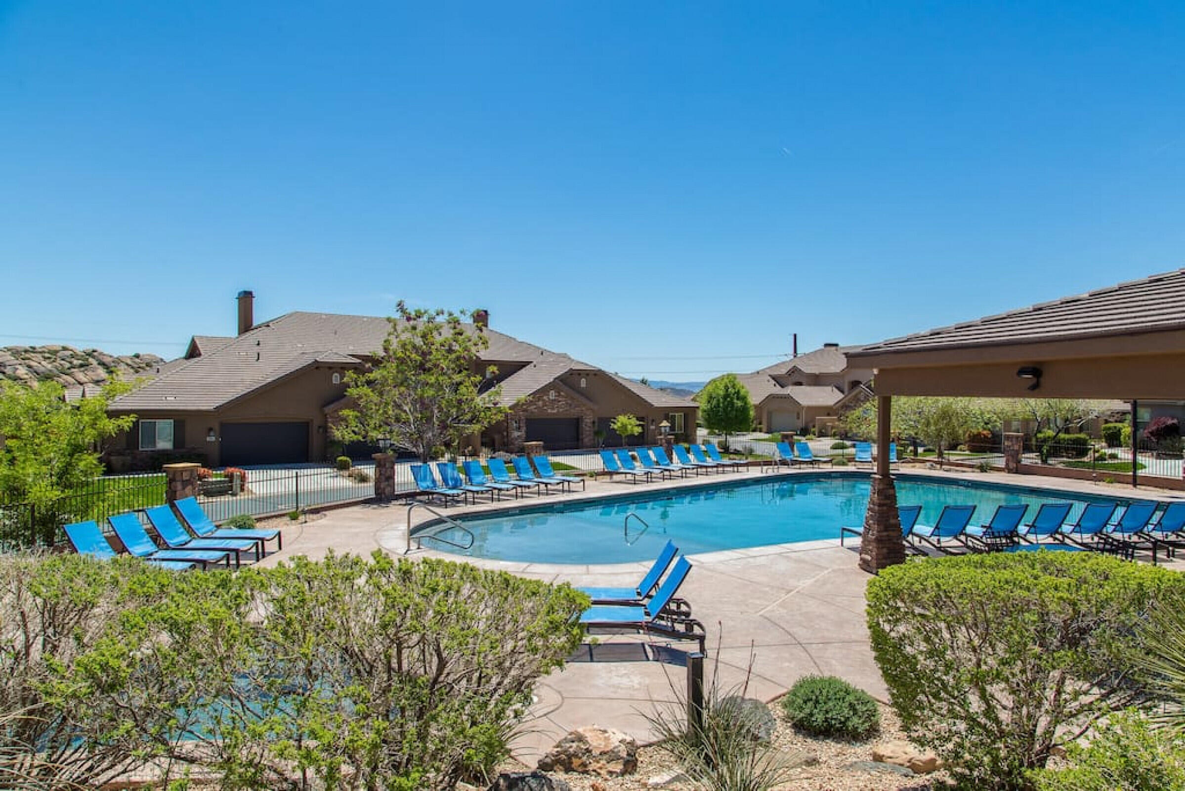 CORAL RIDGE TOWNHOMES - Residential