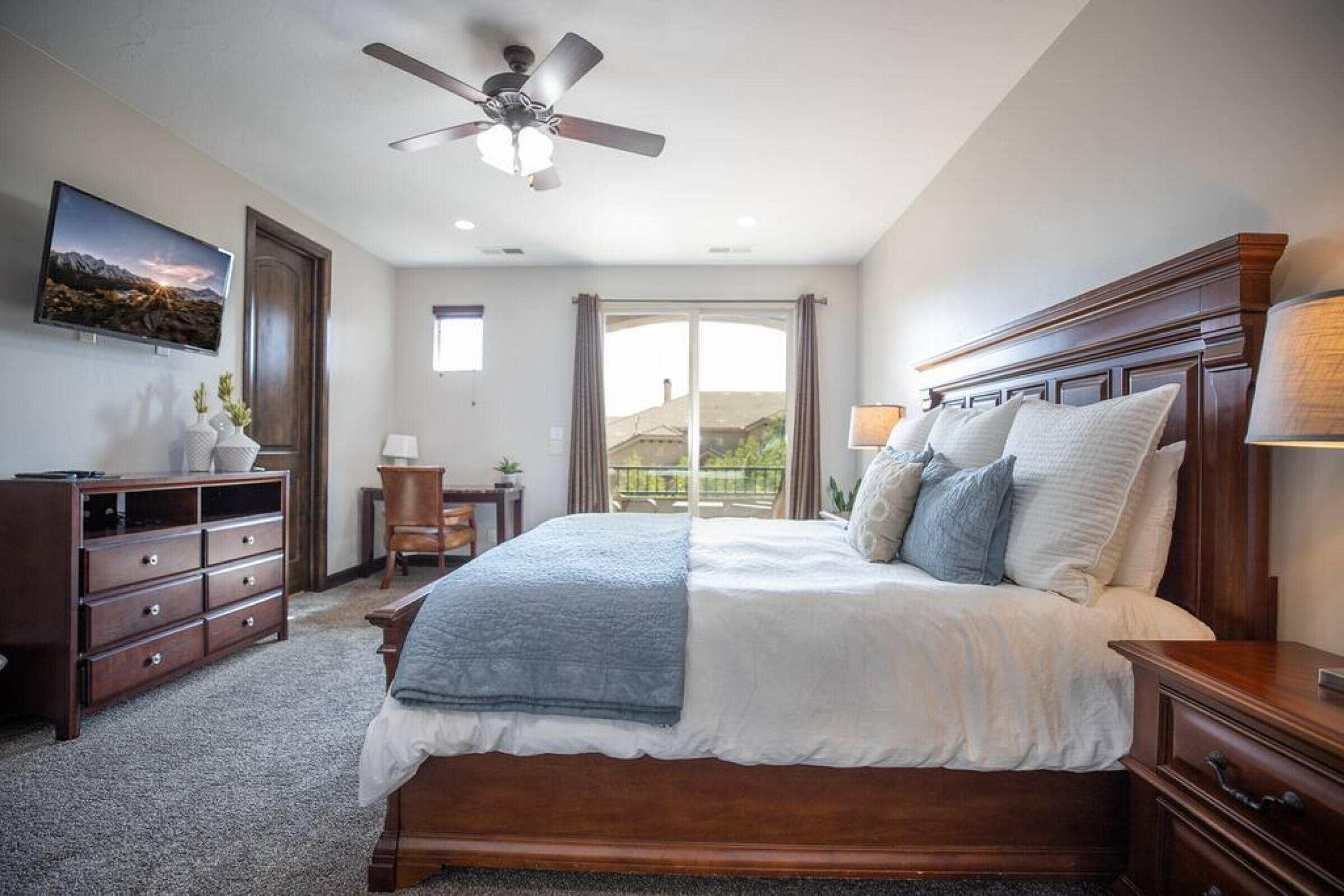 CORAL RIDGE TOWNHOMES - Residential