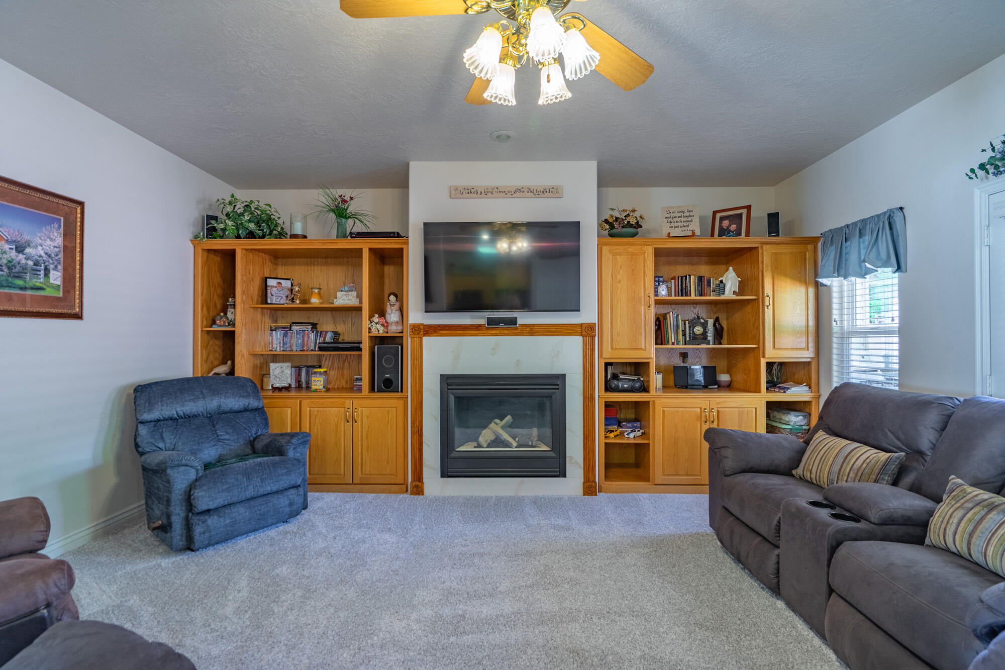 HEIGHTS WEST - Residential