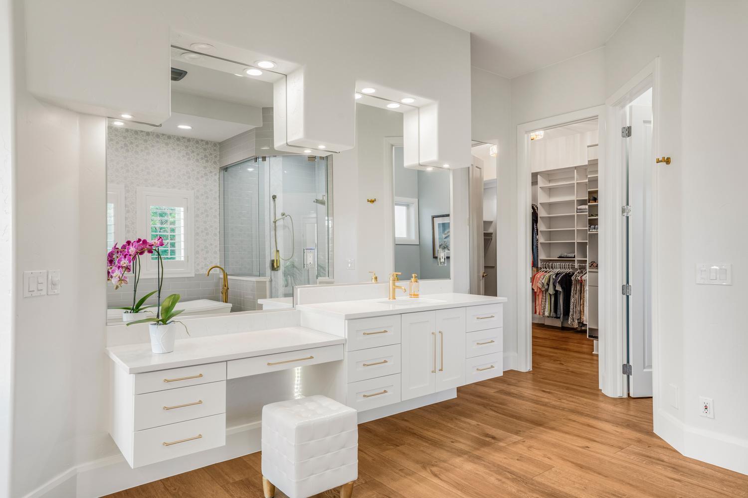 SOUTHGATE HILLS - Residential