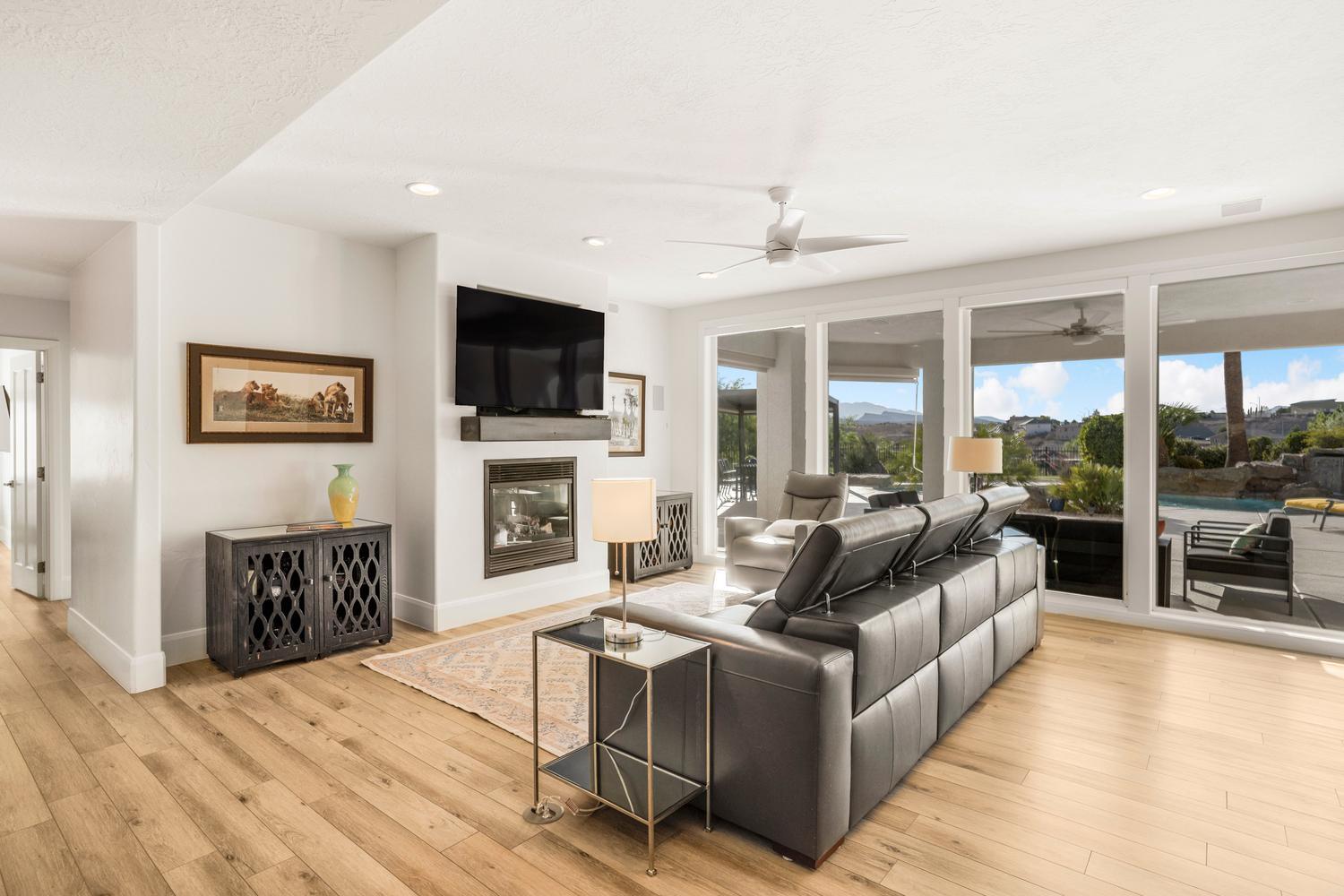 SOUTHGATE HILLS - Residential