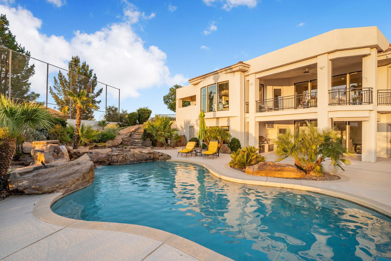 SOUTHGATE HILLS - Residential