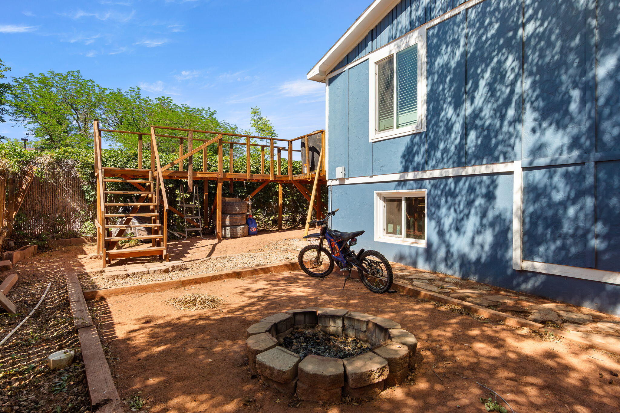 DIXIE SUNSHINE VILLAGE - Residential