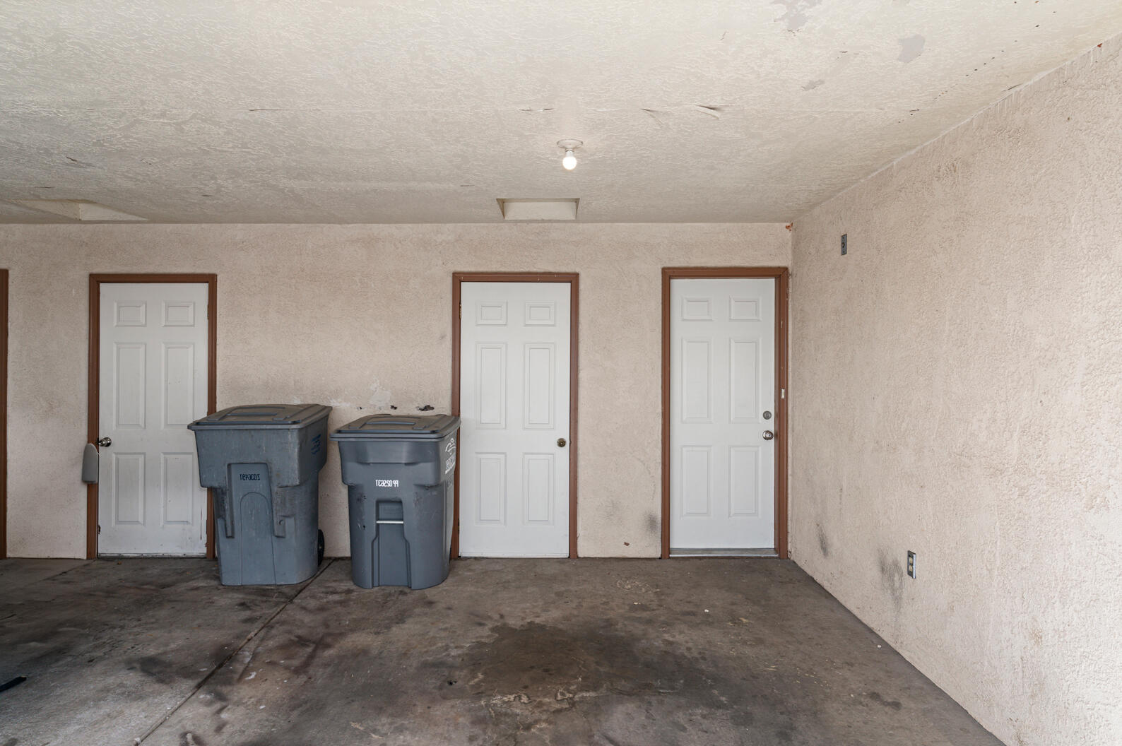 SPANISH PALMS TOWNHOMES - Residential