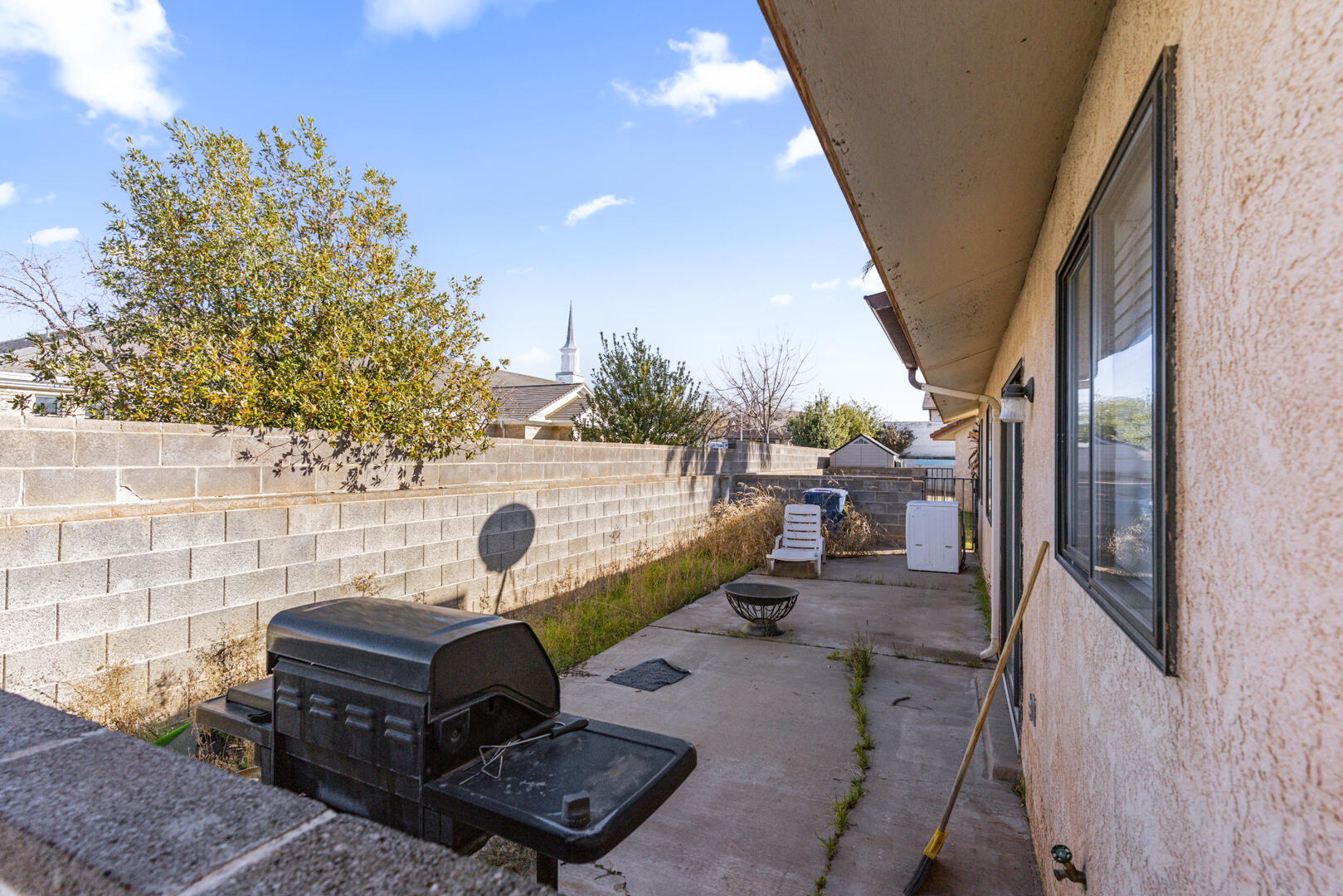 SPANISH PALMS TOWNHOMES - Residential