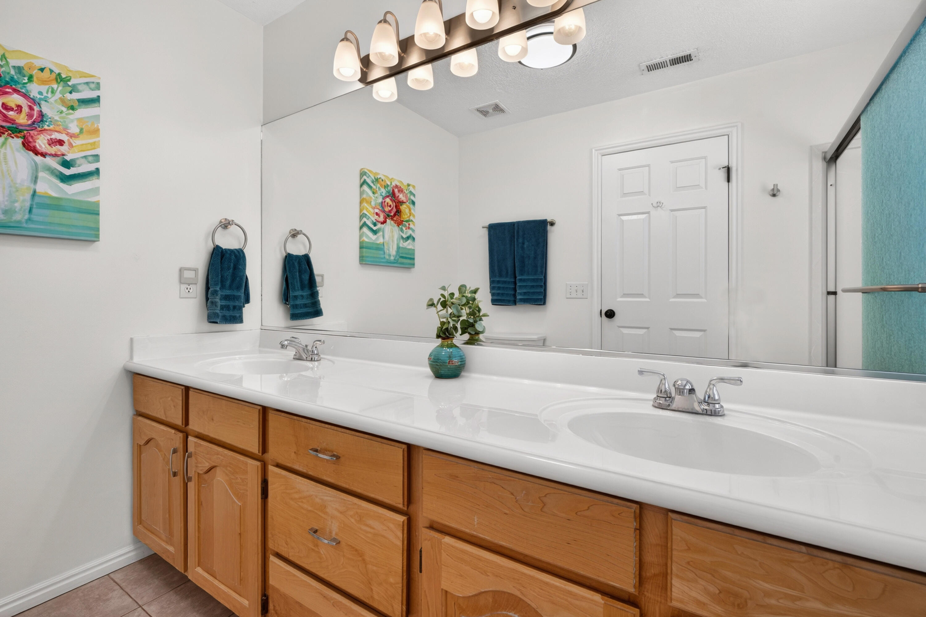 VISTA DEL SOL TOWNHOMES - Residential
