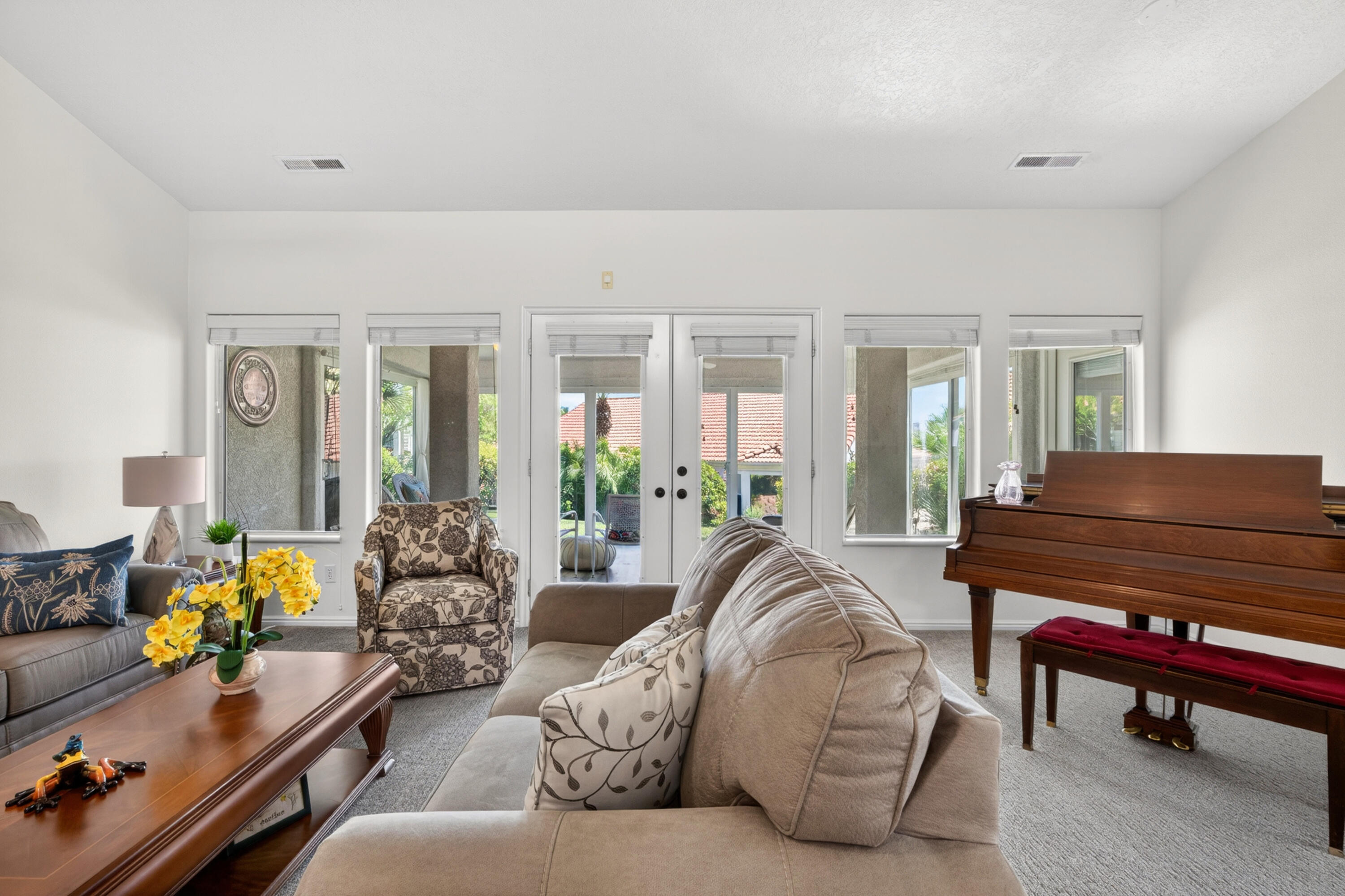 VISTA DEL SOL TOWNHOMES - Residential