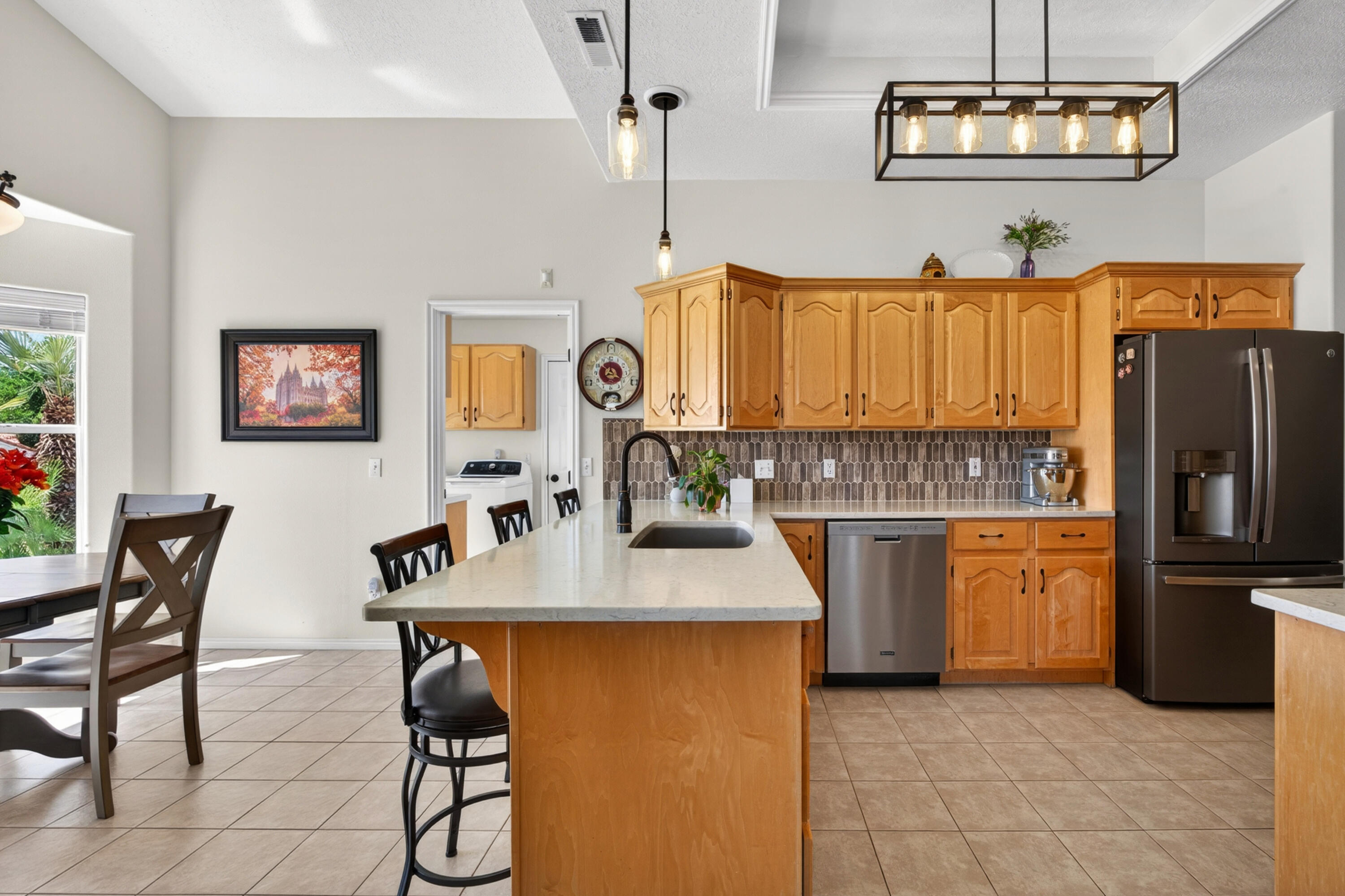 VISTA DEL SOL TOWNHOMES - Residential