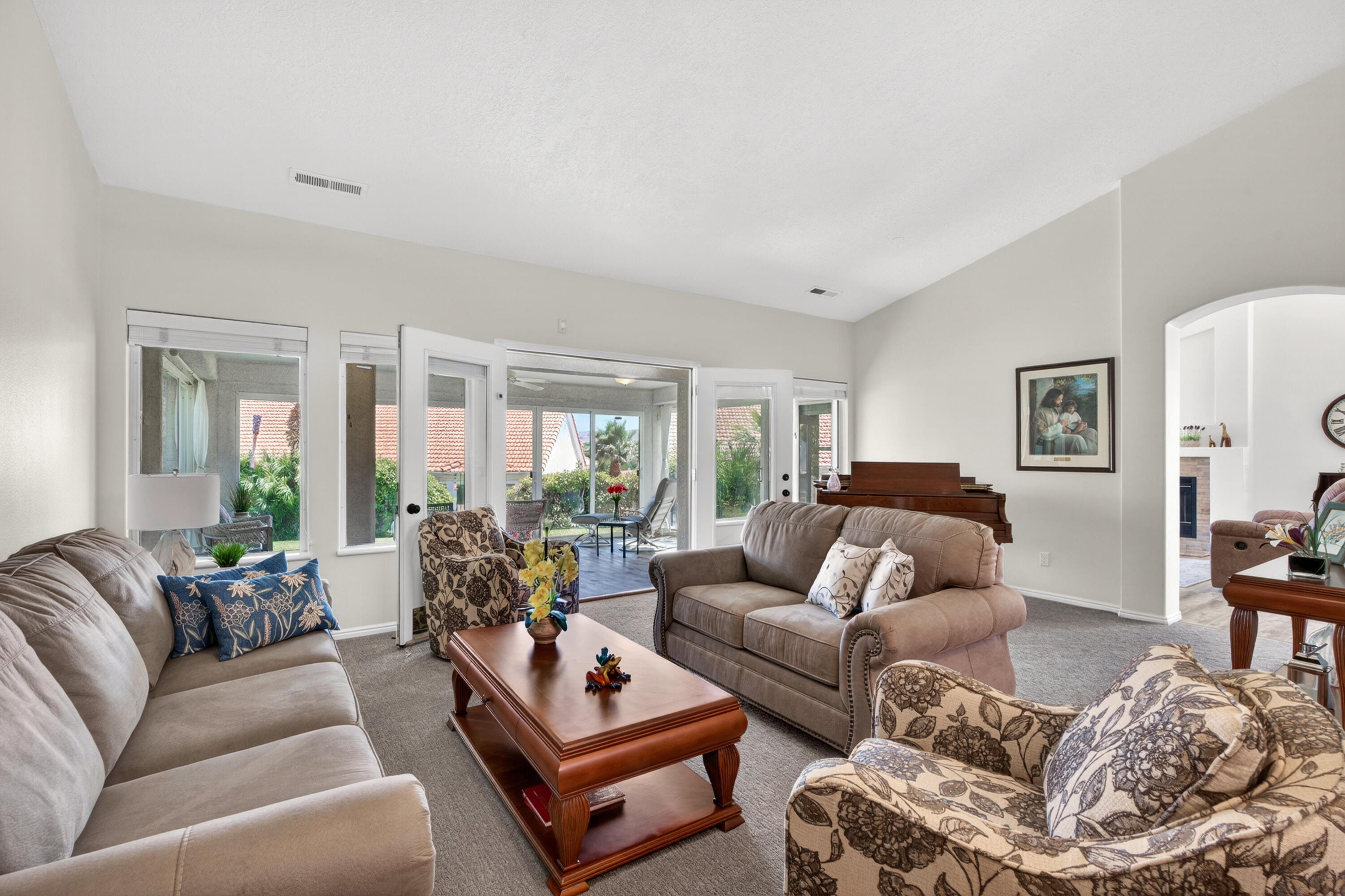VISTA DEL SOL TOWNHOMES - Residential