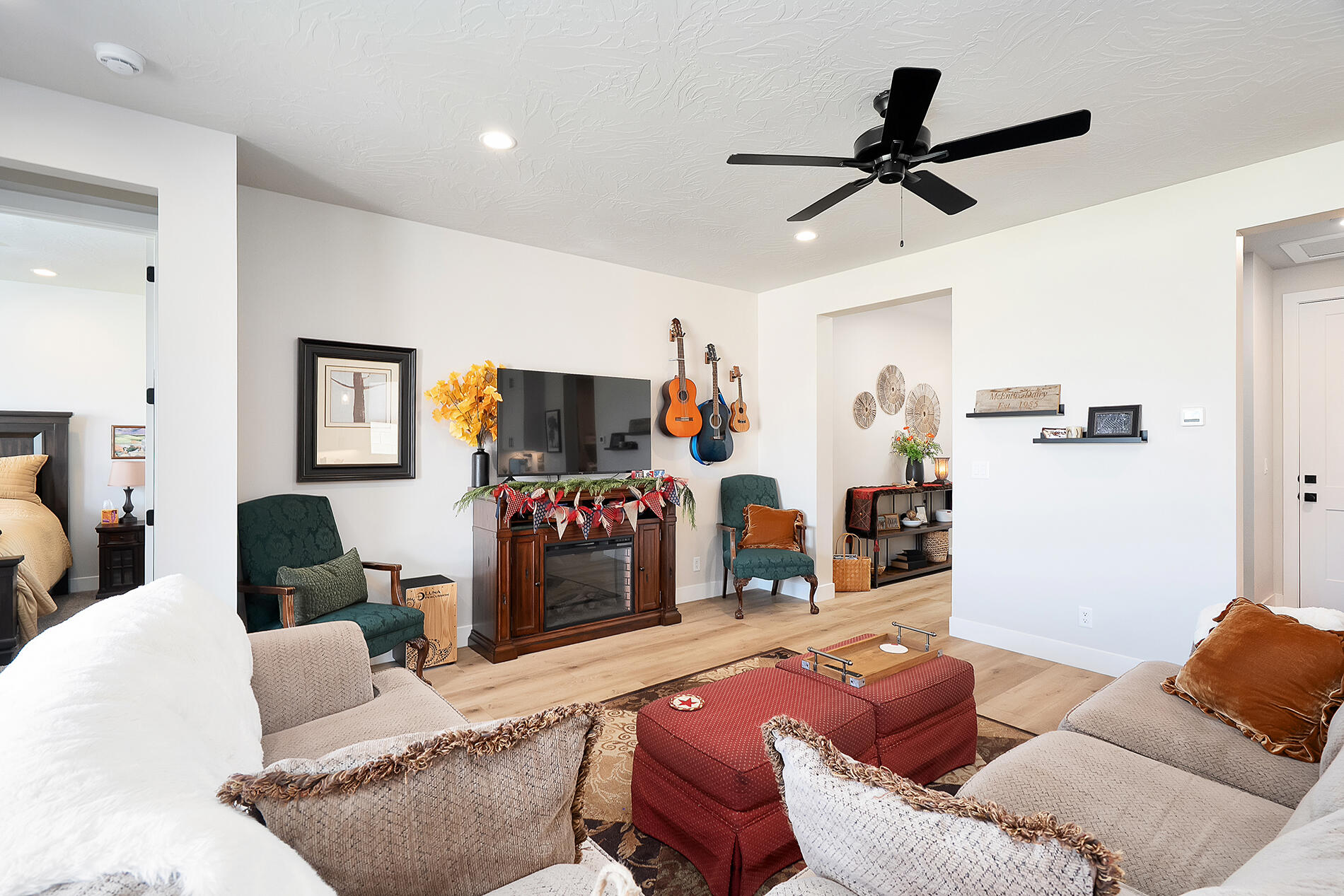 SOLIS AT CORAL CANYON - Residential