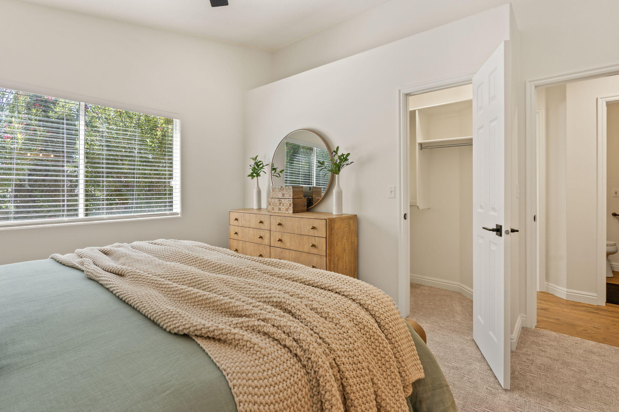 HORIZONS WEST - Residential