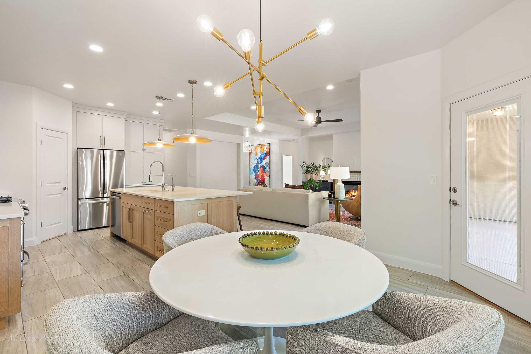 AVALLON AT MEADOWOOD - Residential