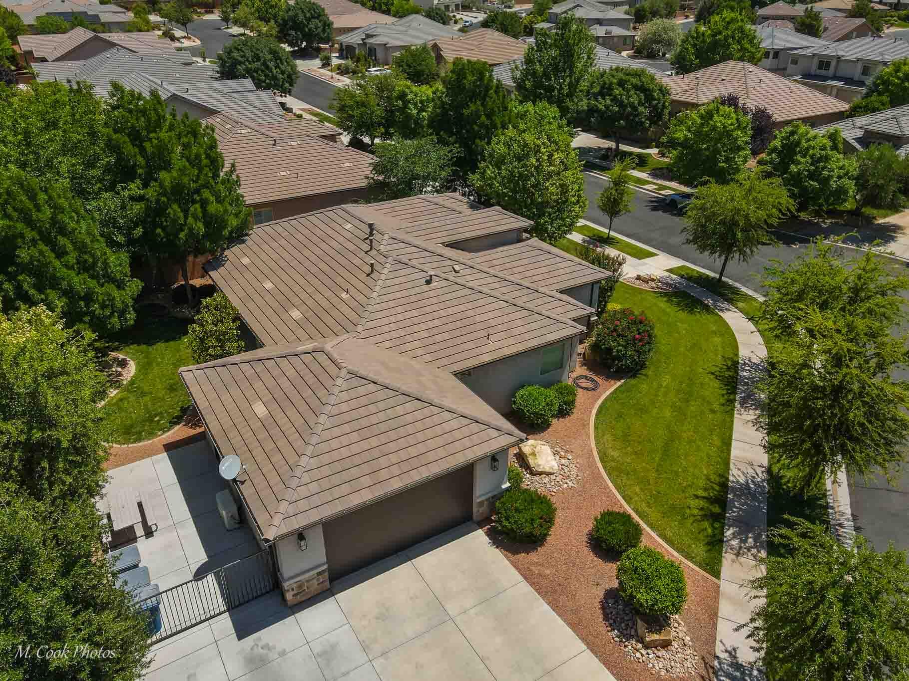 AVALLON AT MEADOWOOD - Residential