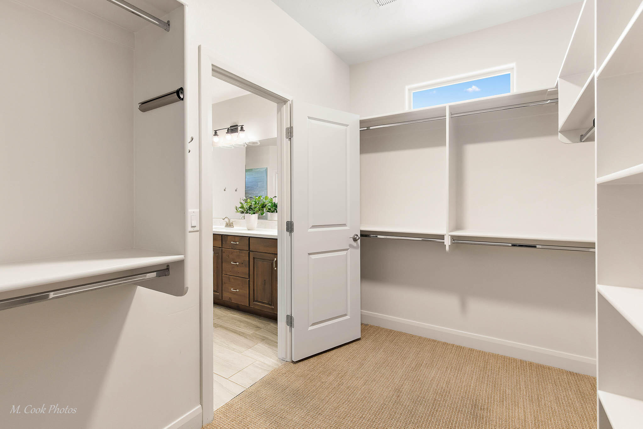 AVALLON AT MEADOWOOD - Residential
