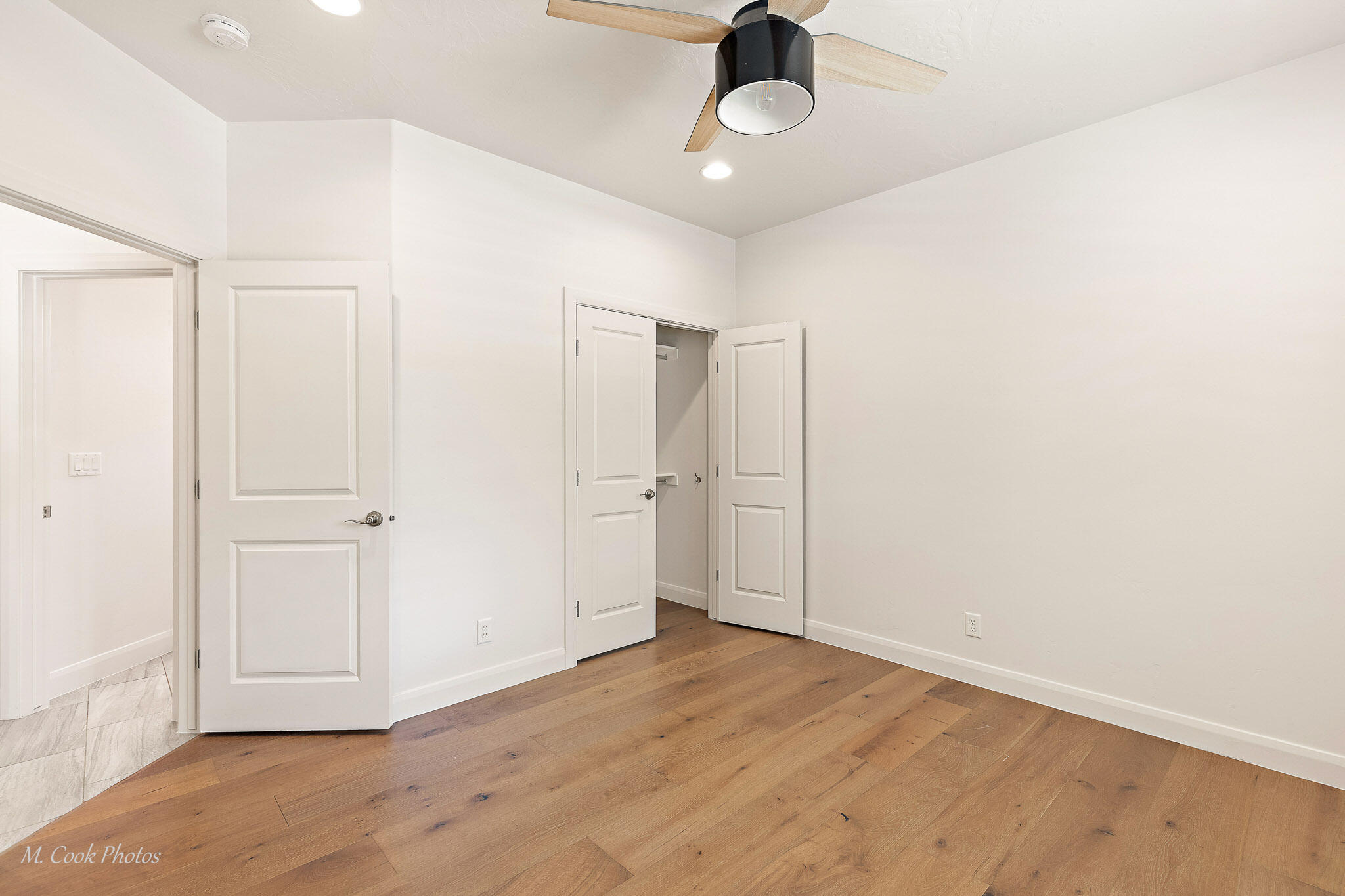 AVALLON AT MEADOWOOD - Residential