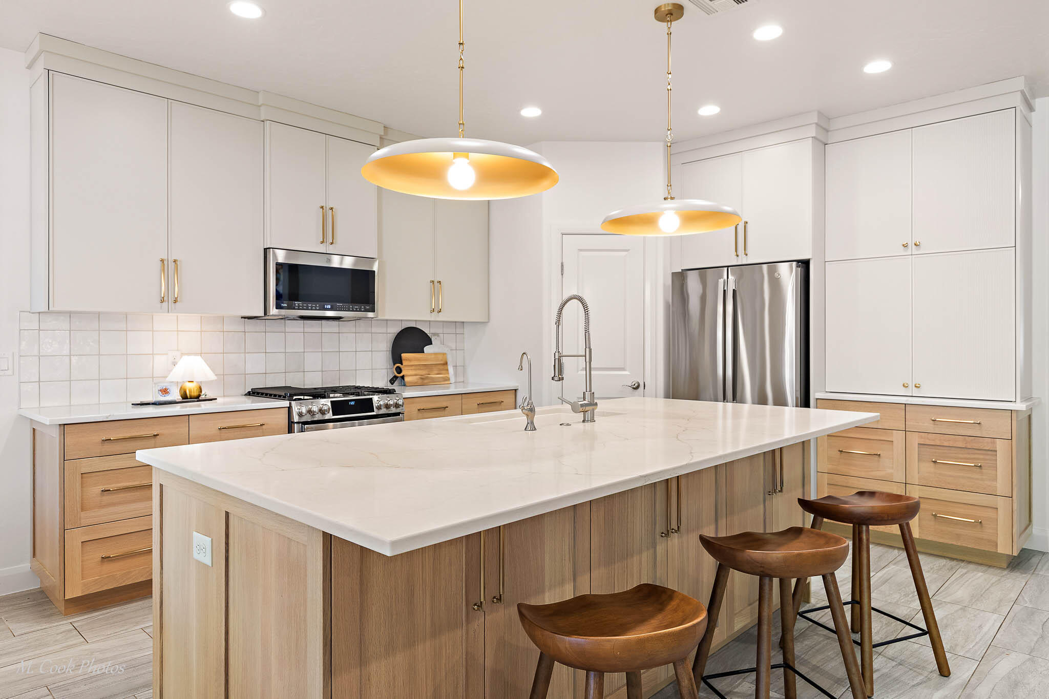 AVALLON AT MEADOWOOD - Residential