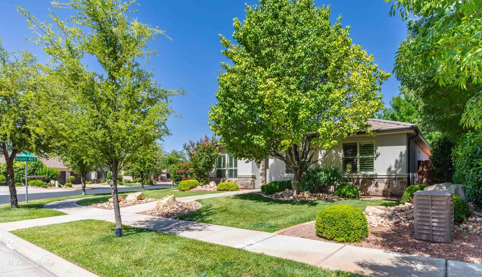 AVALLON AT MEADOWOOD - Residential
