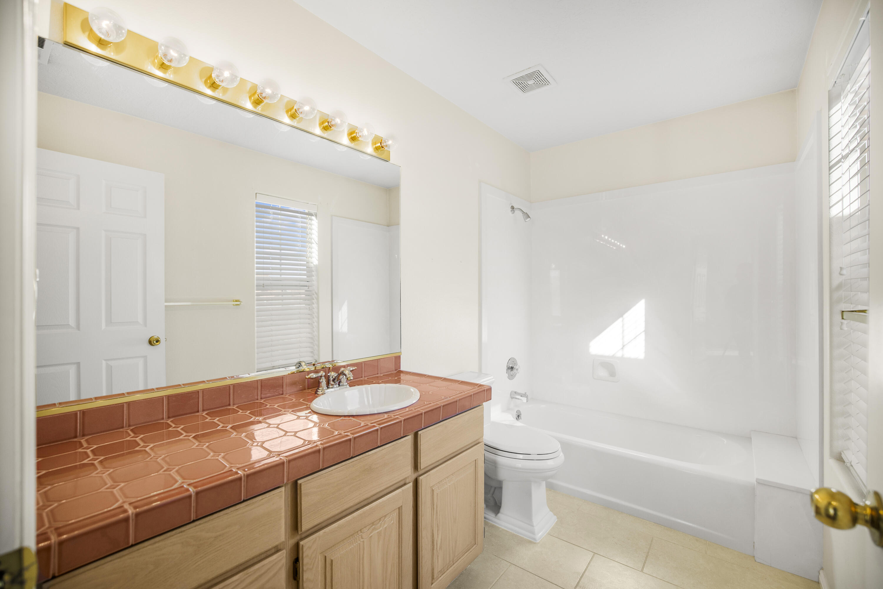 VISTA DEL SOL TOWNHOMES - Residential