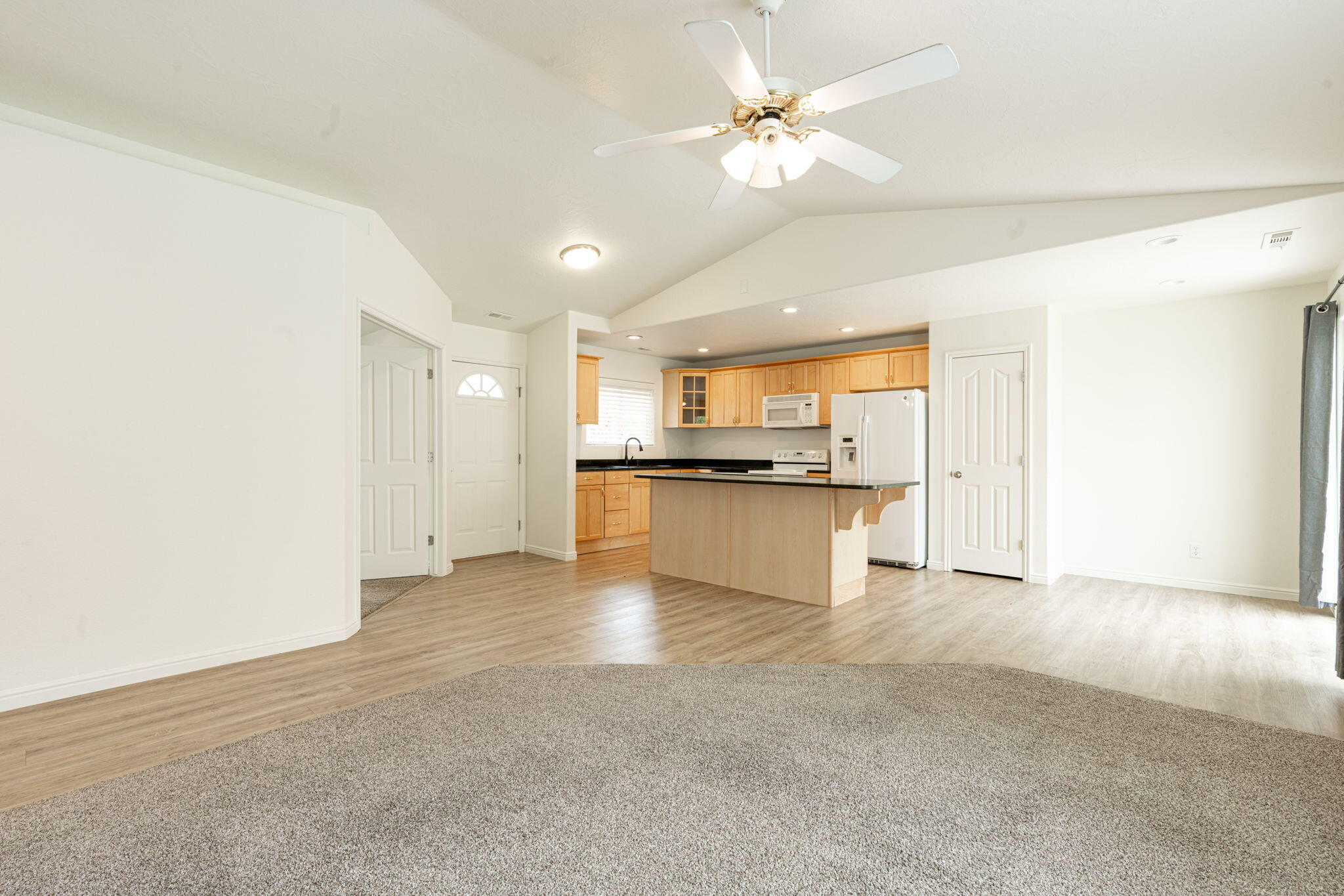 PHEASANT SPRINGS - Residential