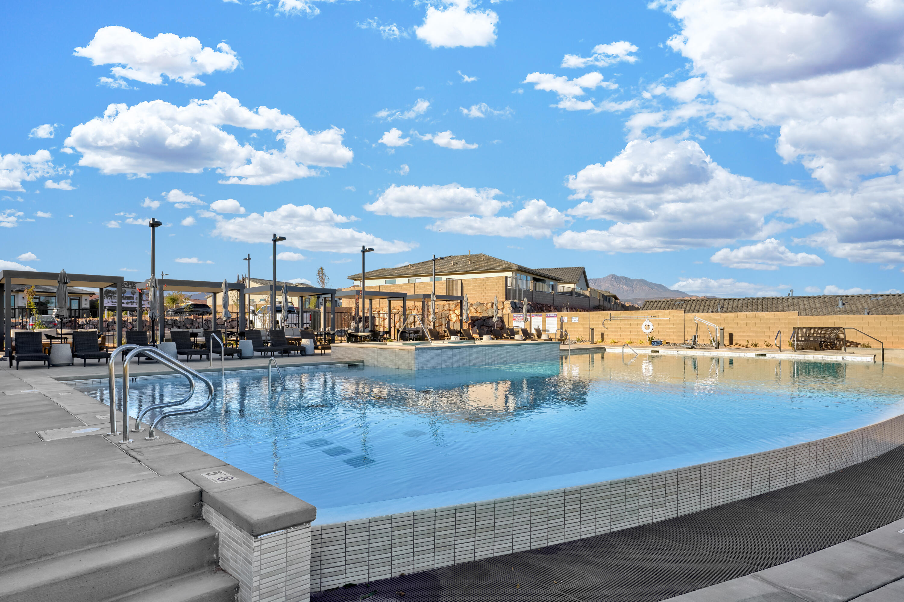 SOLIS AT CORAL CANYON - Residential