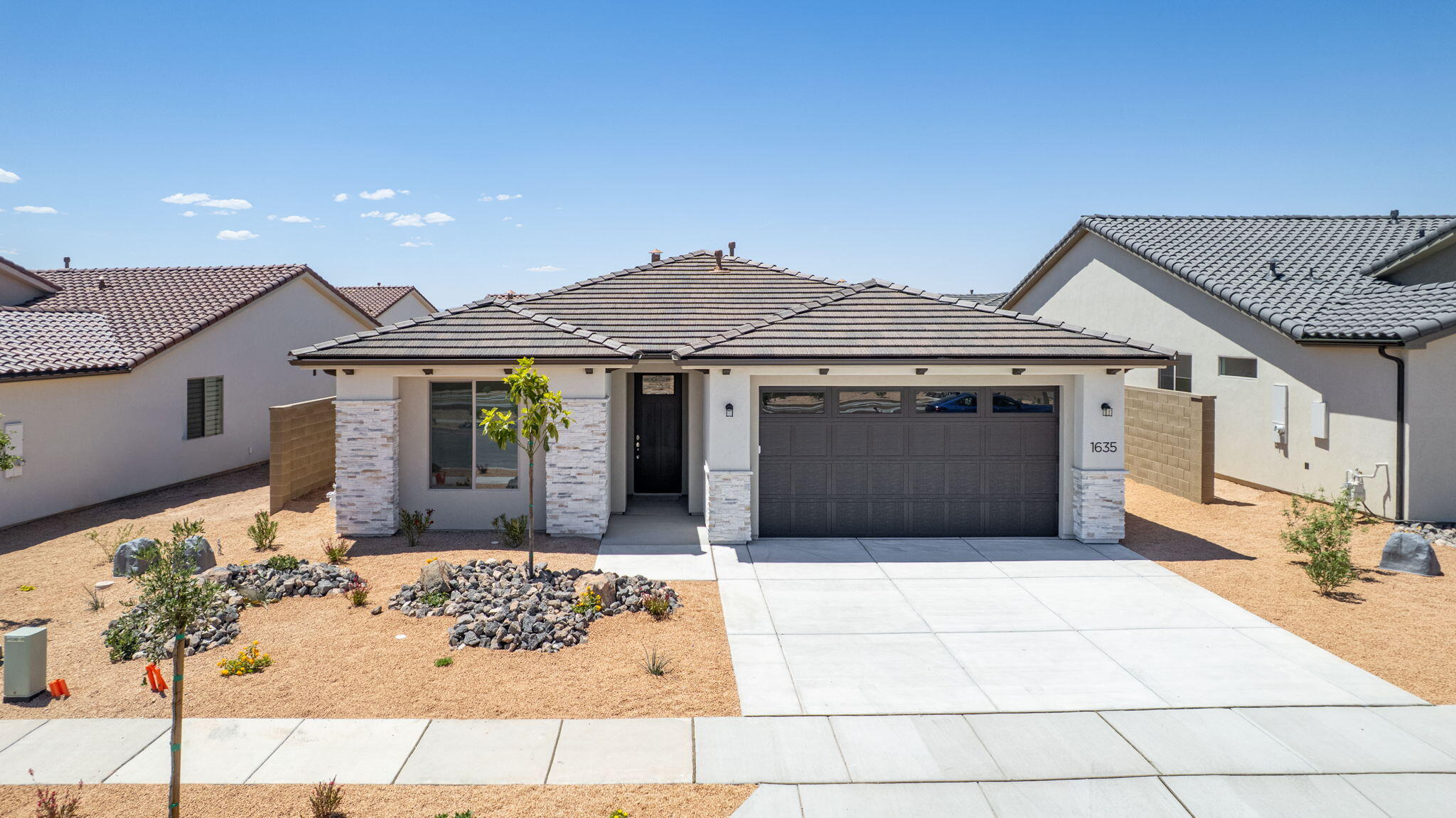 SOLIS AT CORAL CANYON - Residential