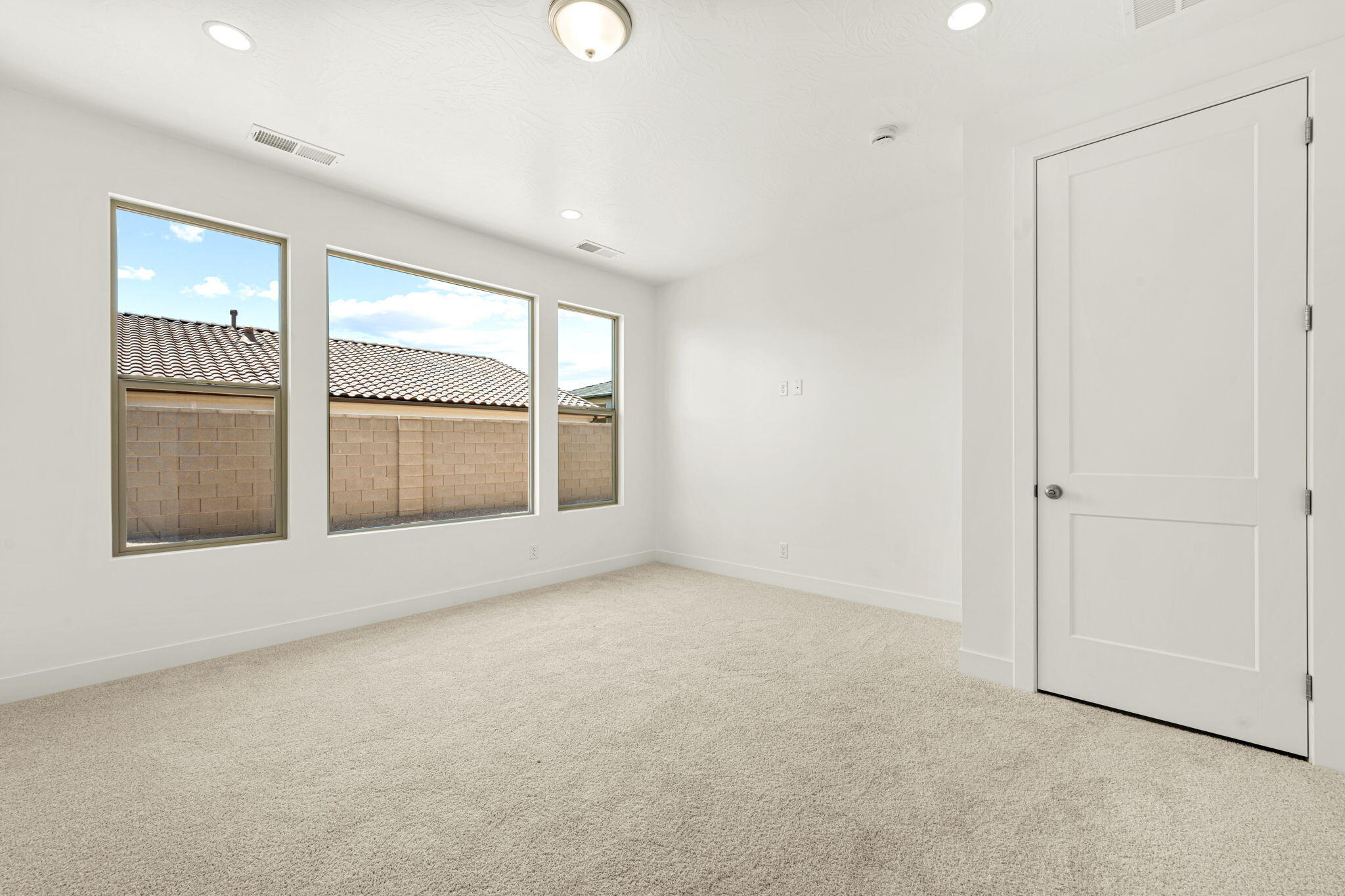 SOLIS AT CORAL CANYON - Residential