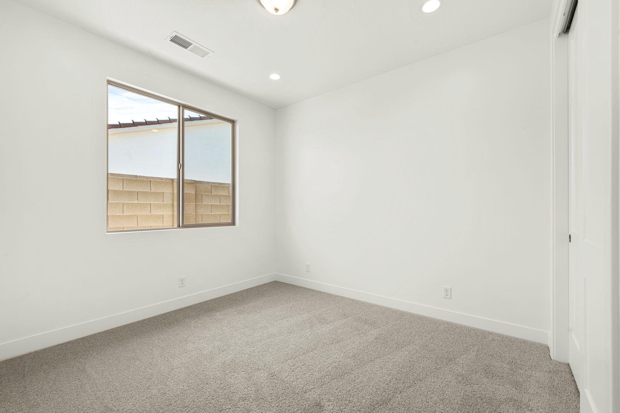 SOLIS AT CORAL CANYON - Residential