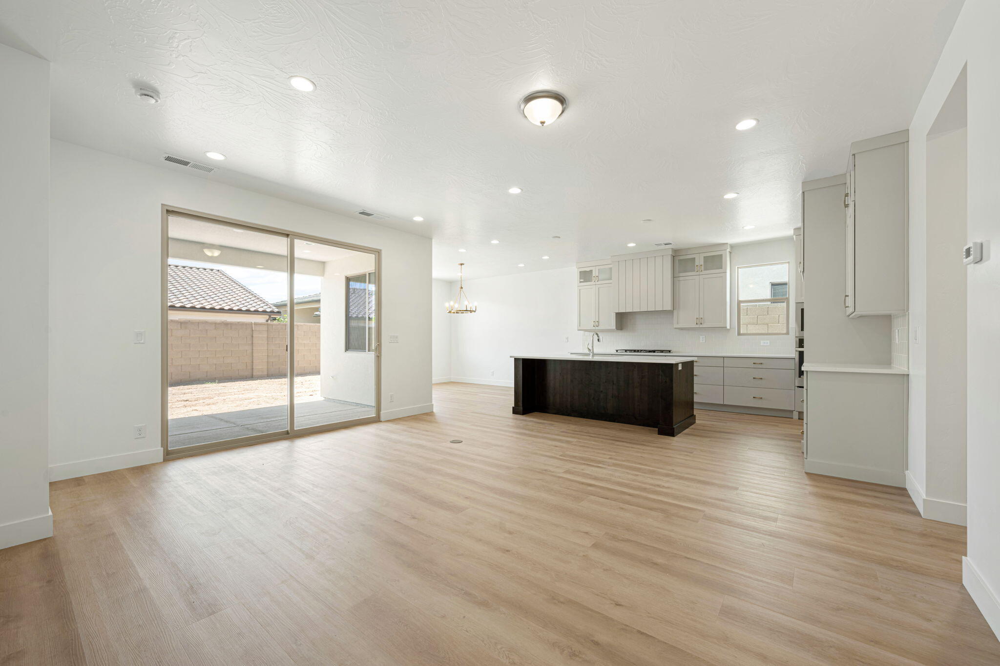 SOLIS AT CORAL CANYON - Residential