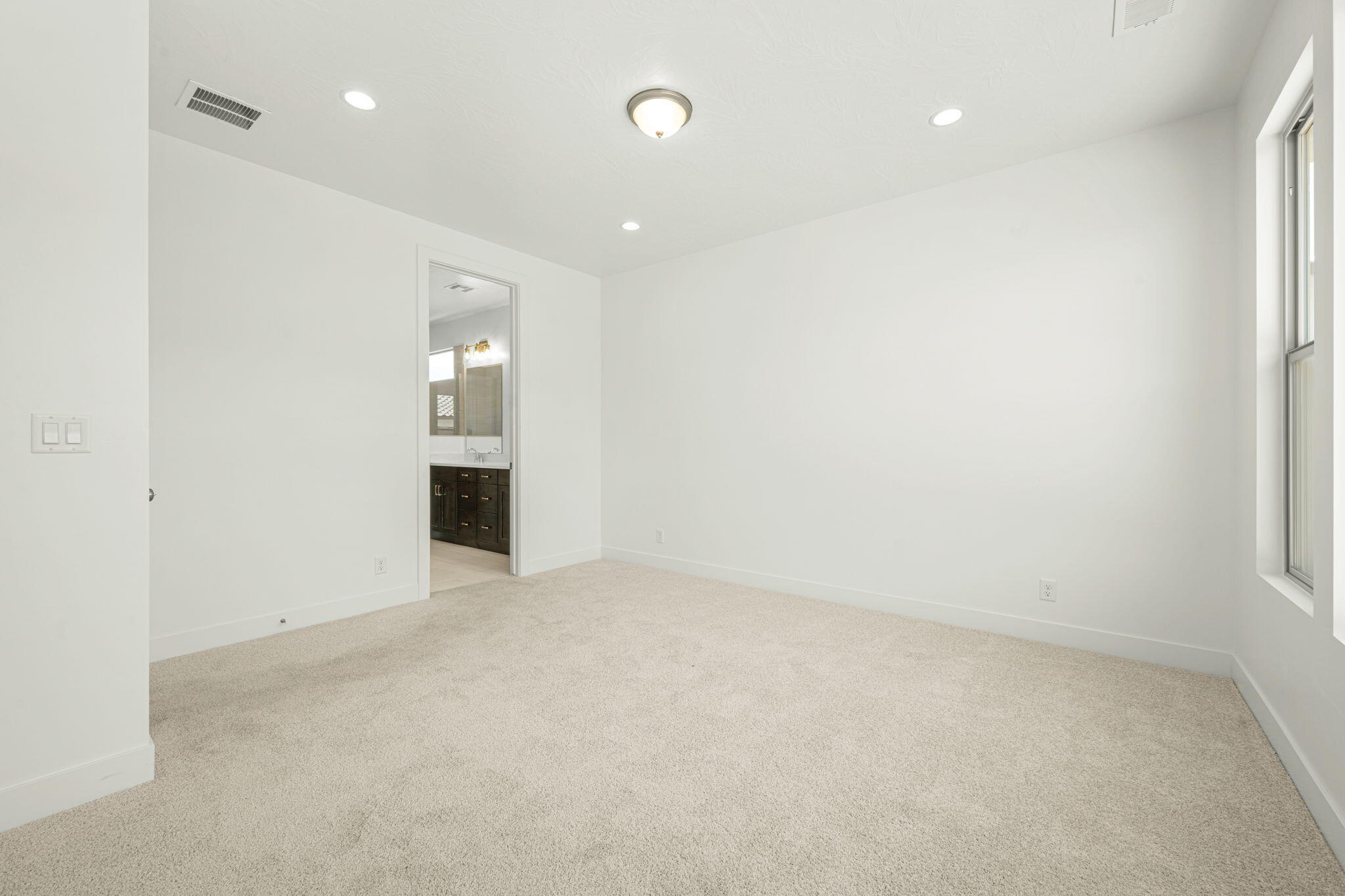 SOLIS AT CORAL CANYON - Residential