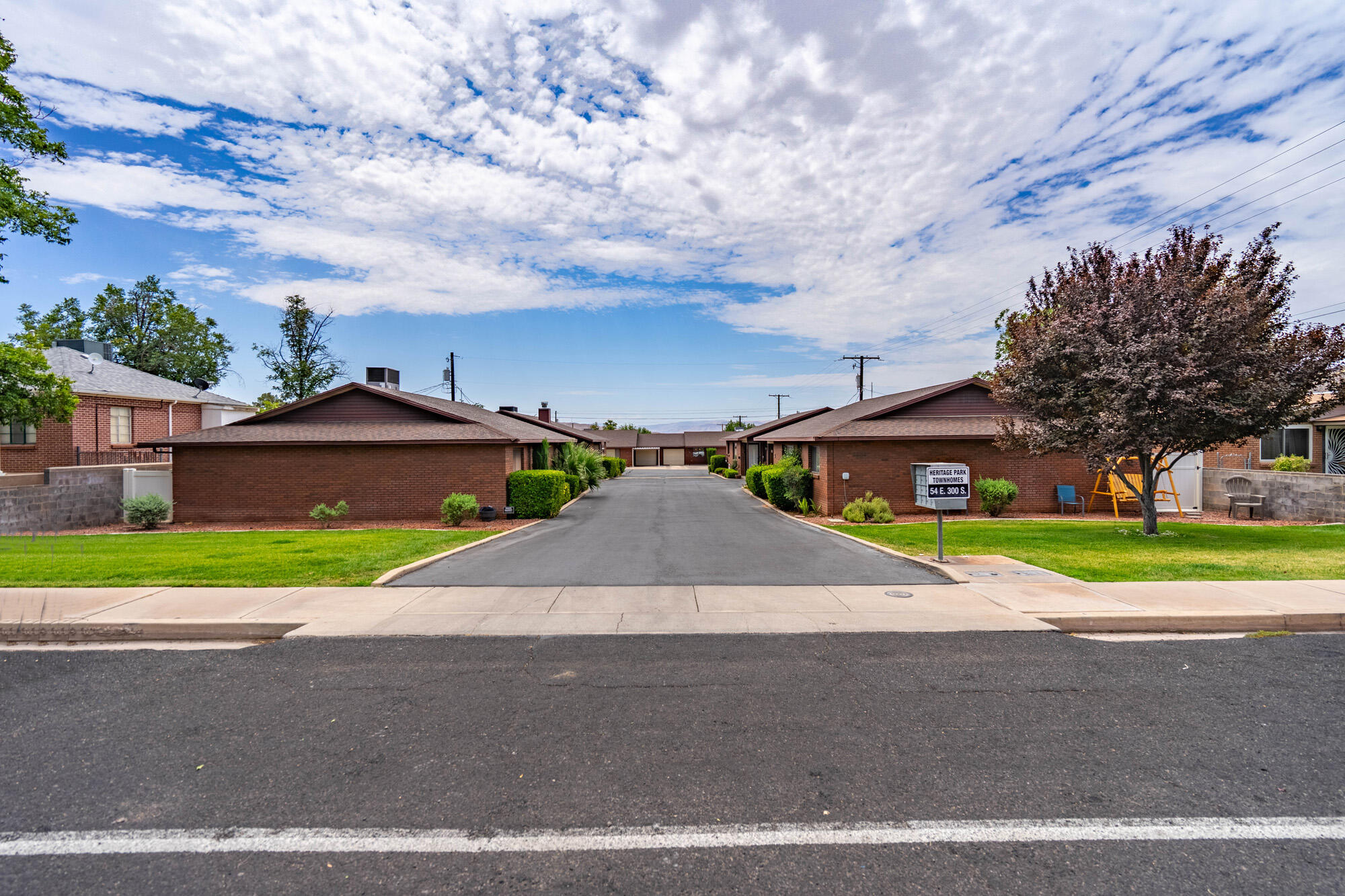 HERITAGE PARK TOWNHOMES - Residential
