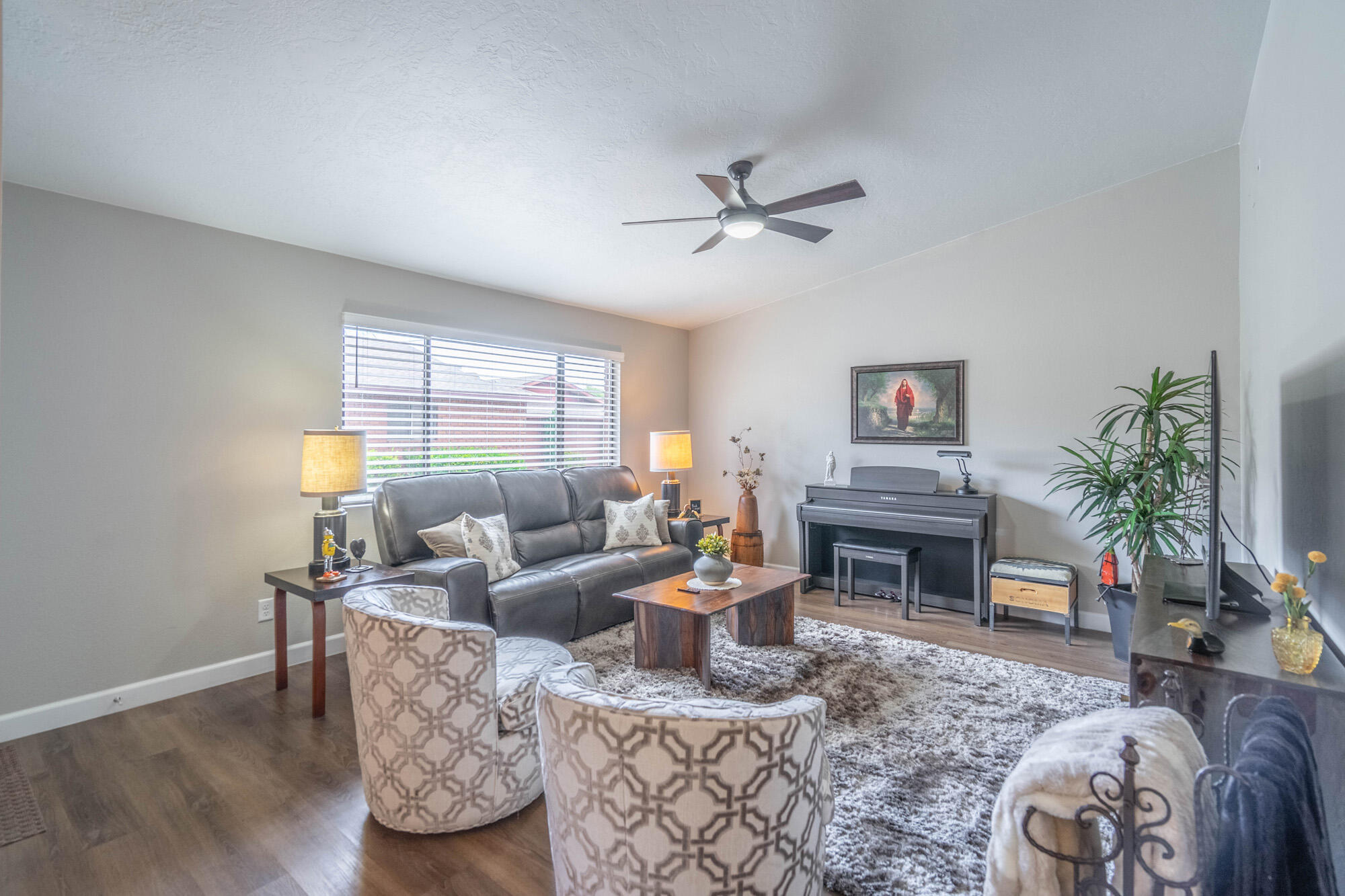 HERITAGE PARK TOWNHOMES - Residential