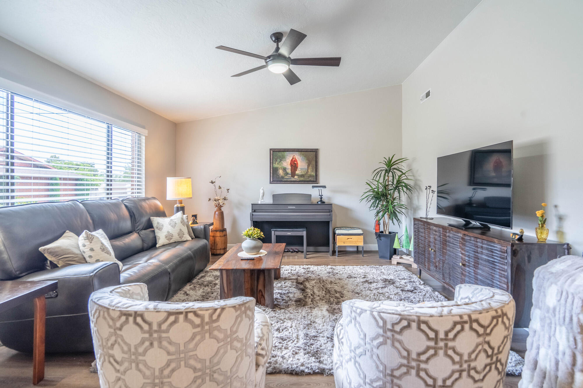 HERITAGE PARK TOWNHOMES - Residential