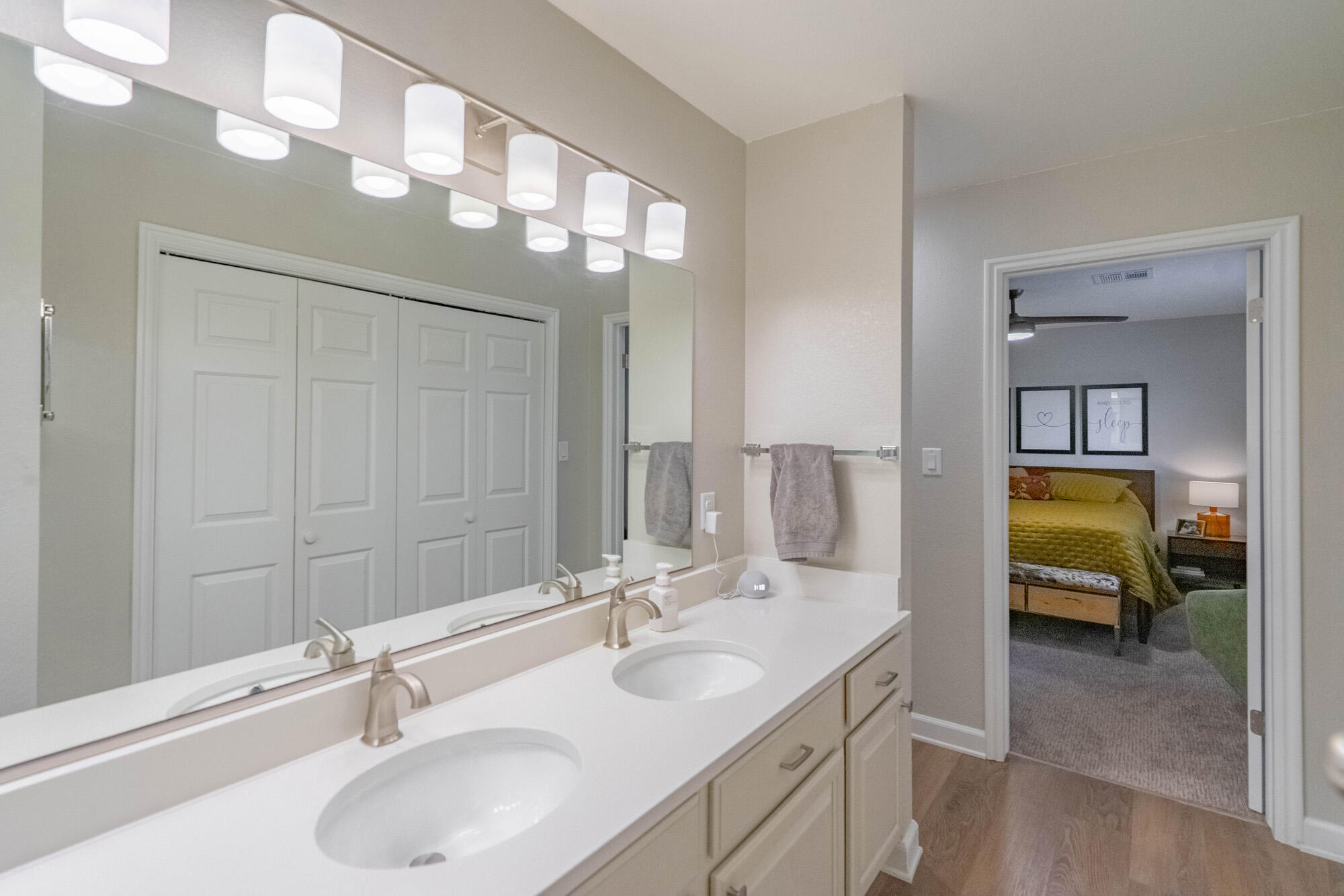 HERITAGE PARK TOWNHOMES - Residential