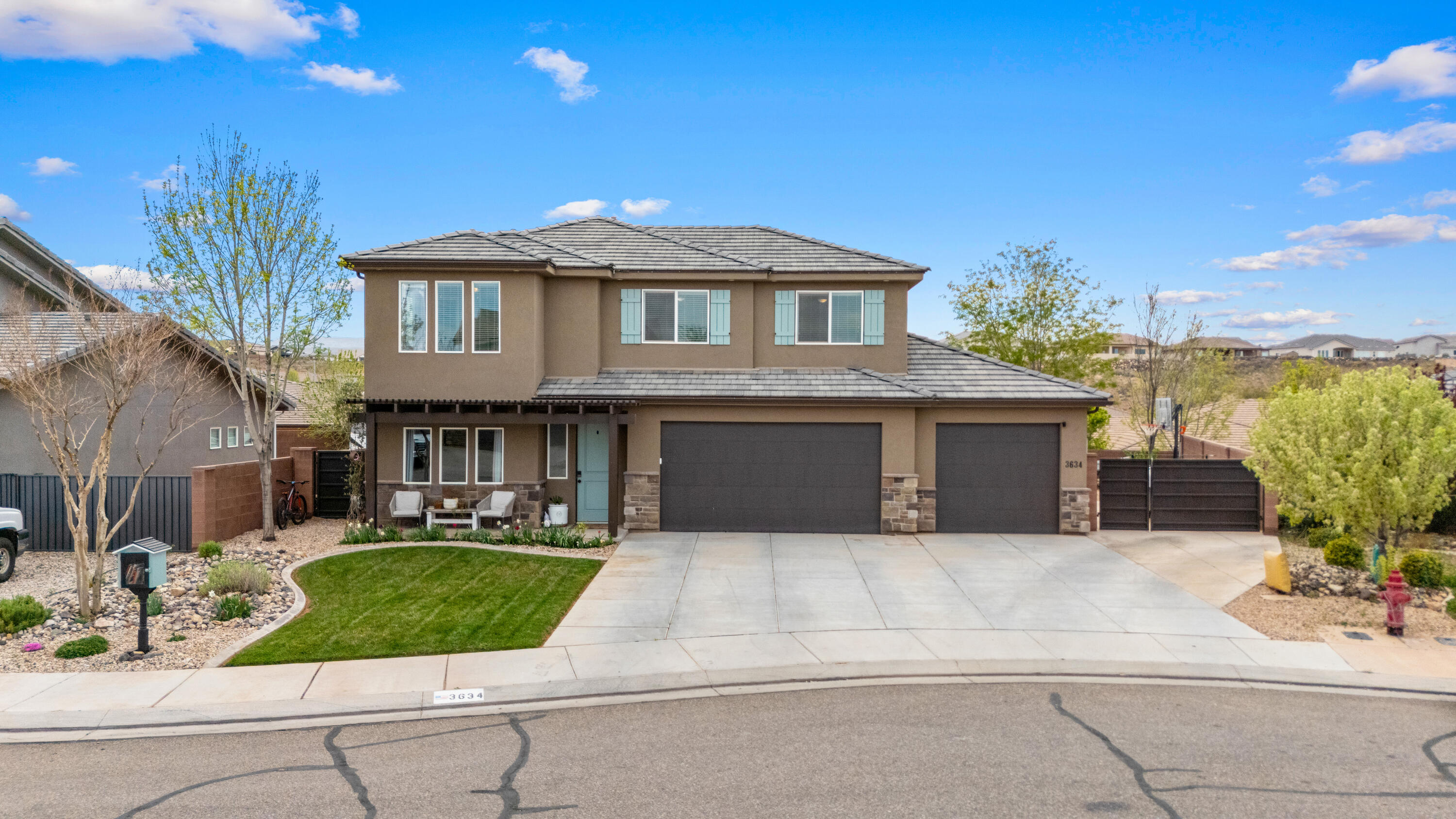 Spacious open-concept home with granite throughout, a large butler's pantry, and energy-efficient radiant barrier. Ideally positioned on a north/south-facing lot, this home offers beautiful mountain views and easy access to nearby hiking and biking trails. Enjoy a fully landscaped backyard and a tool shed. Inside, you'll find plenty of storage and an upstairs second living area perfect for a second family room and entertainment space. Complete with an epoxied garage, this home blends comfort, function, and upscale finishes.