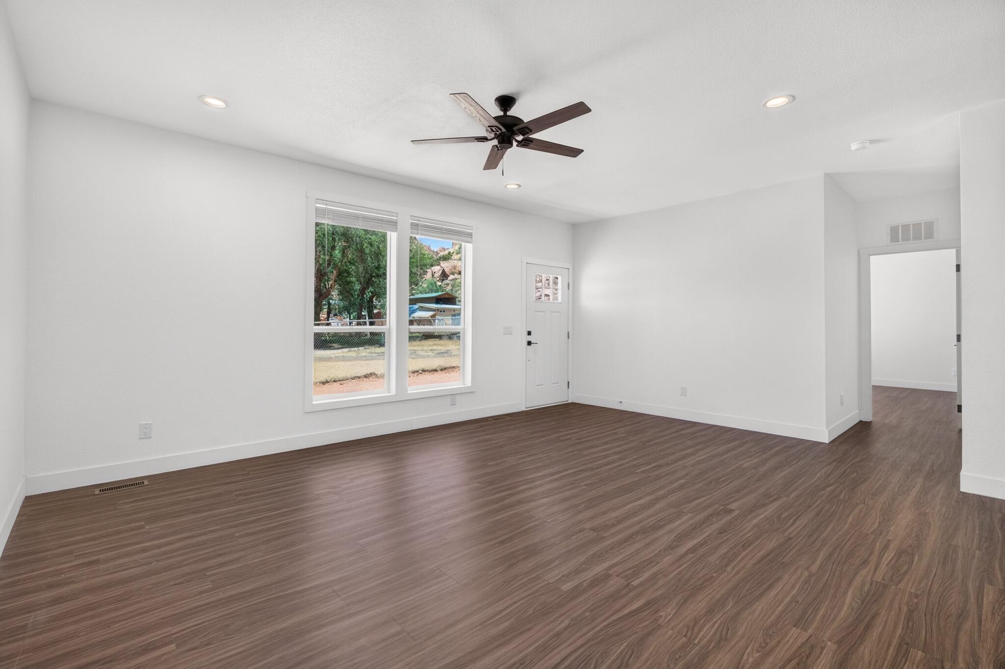 SHORT CREEK - Residential