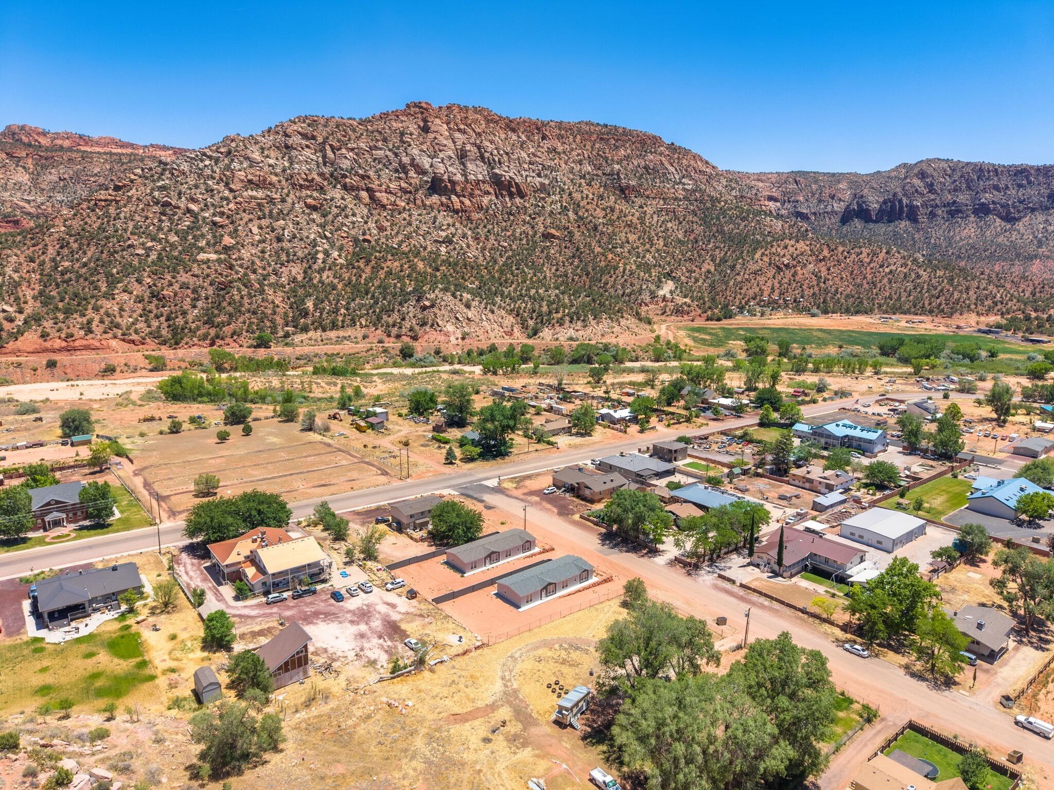 SHORT CREEK - Residential