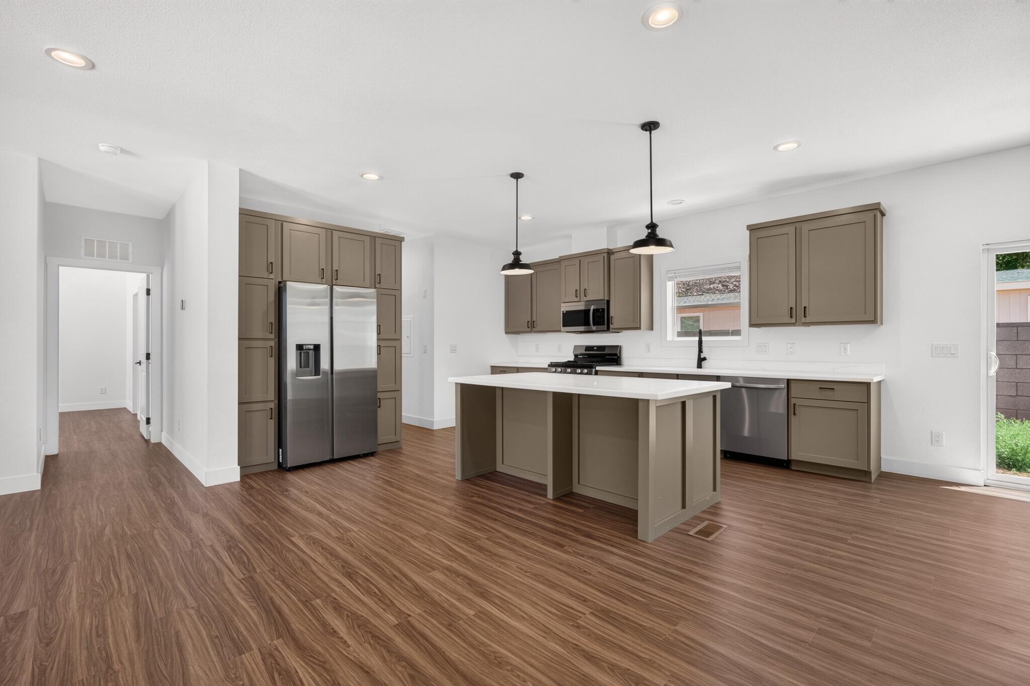 SHORT CREEK - Residential