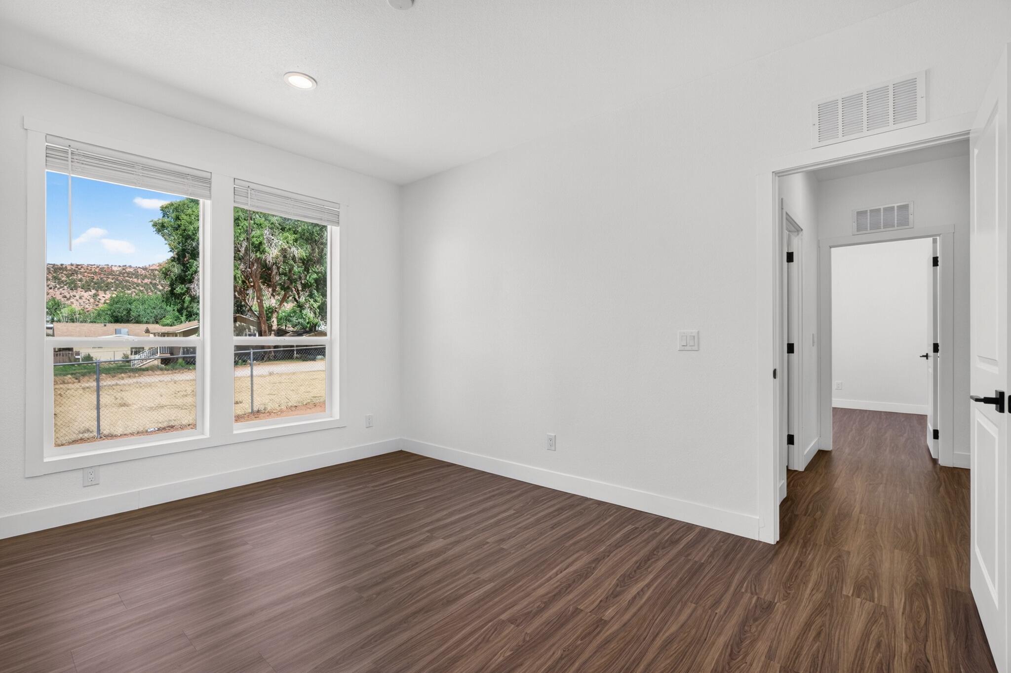 SHORT CREEK - Residential