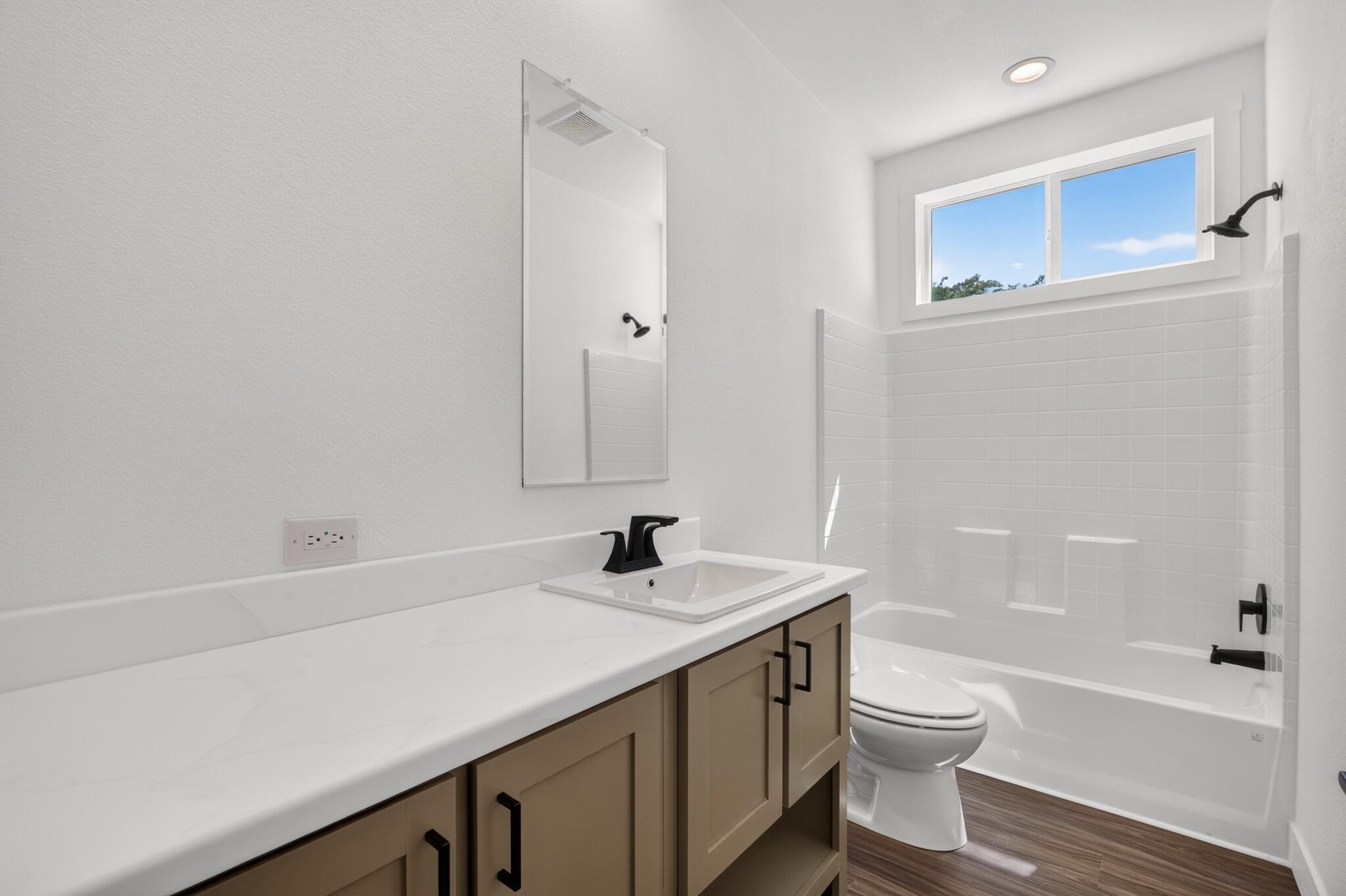SHORT CREEK - Residential
