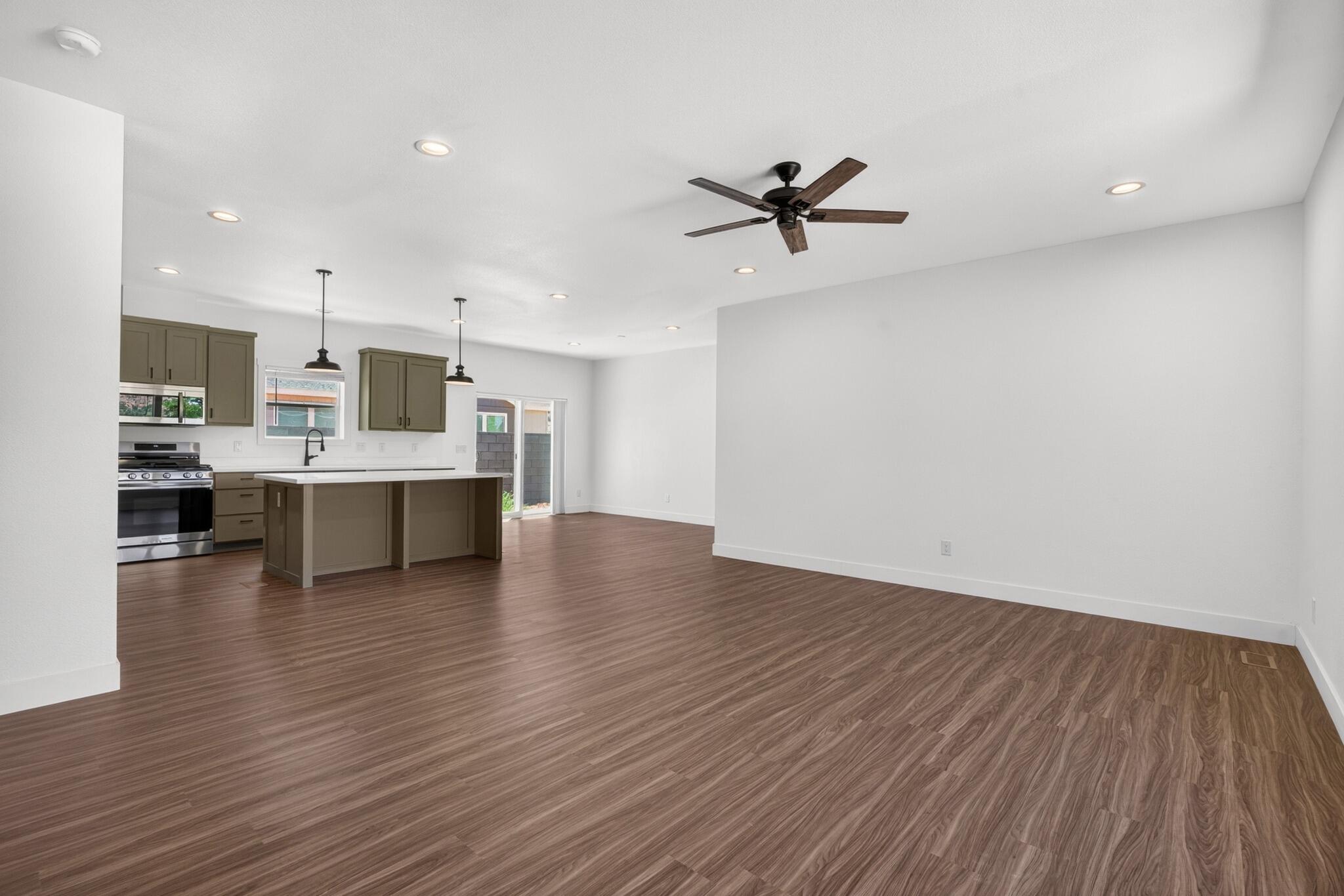 SHORT CREEK - Residential
