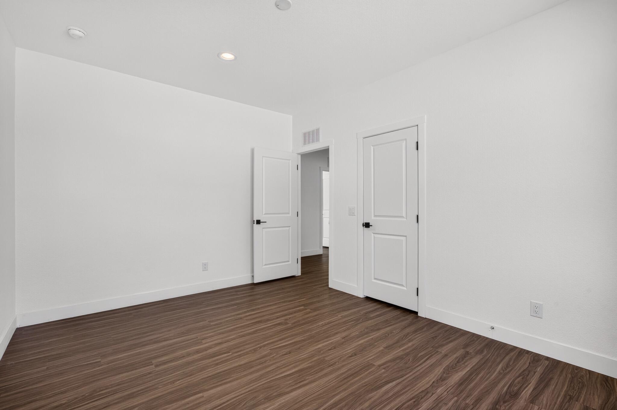 SHORT CREEK - Residential