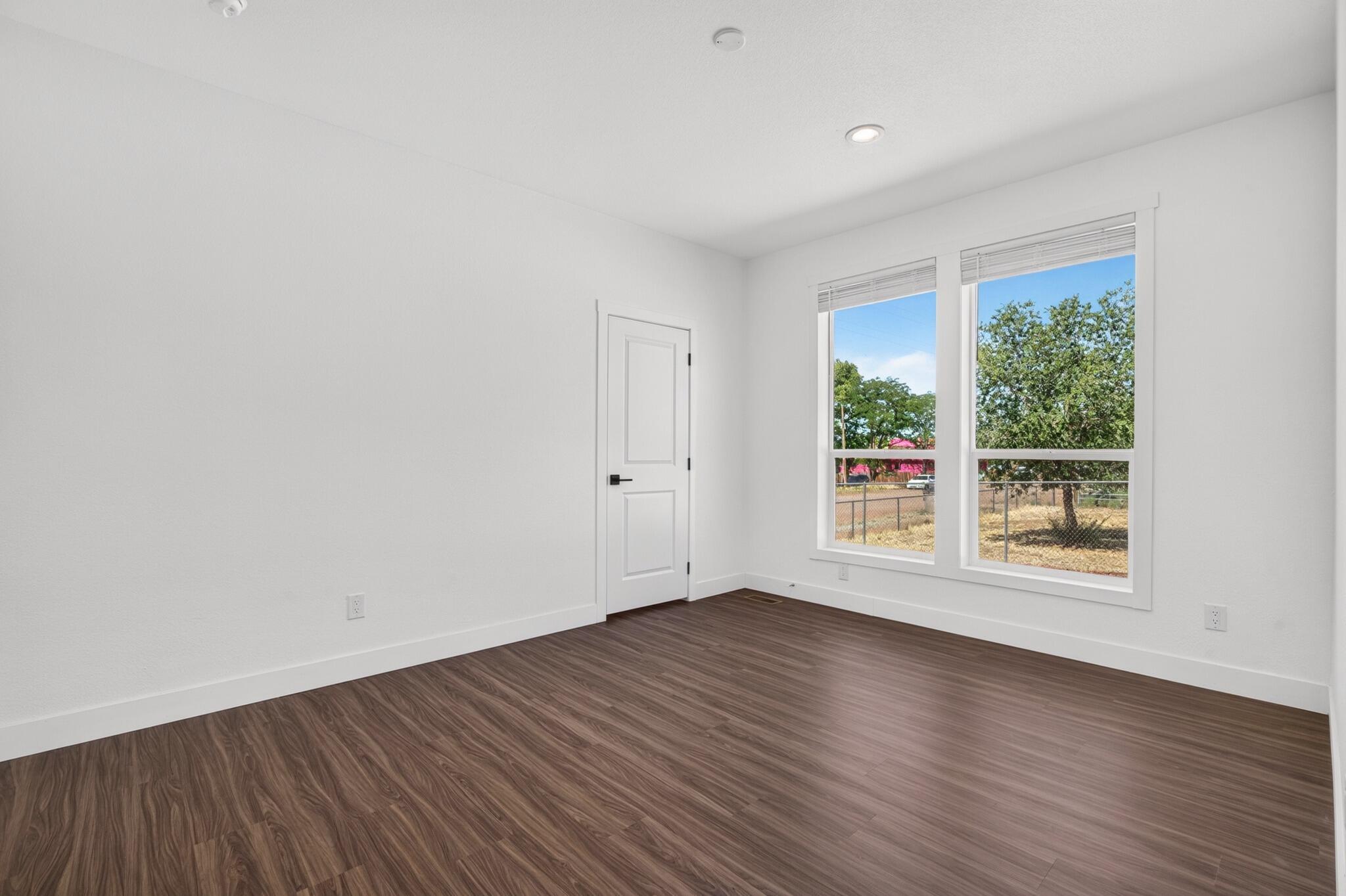 SHORT CREEK - Residential