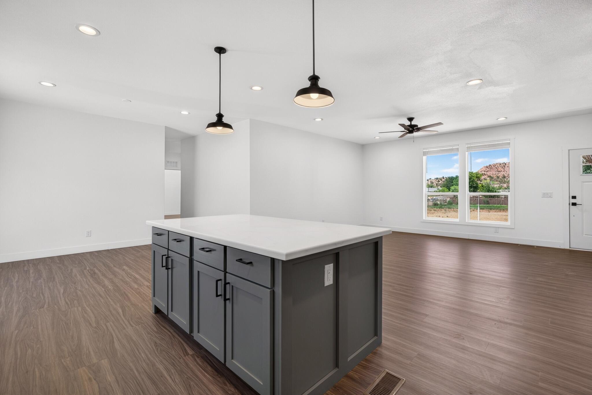 SHORT CREEK - Residential